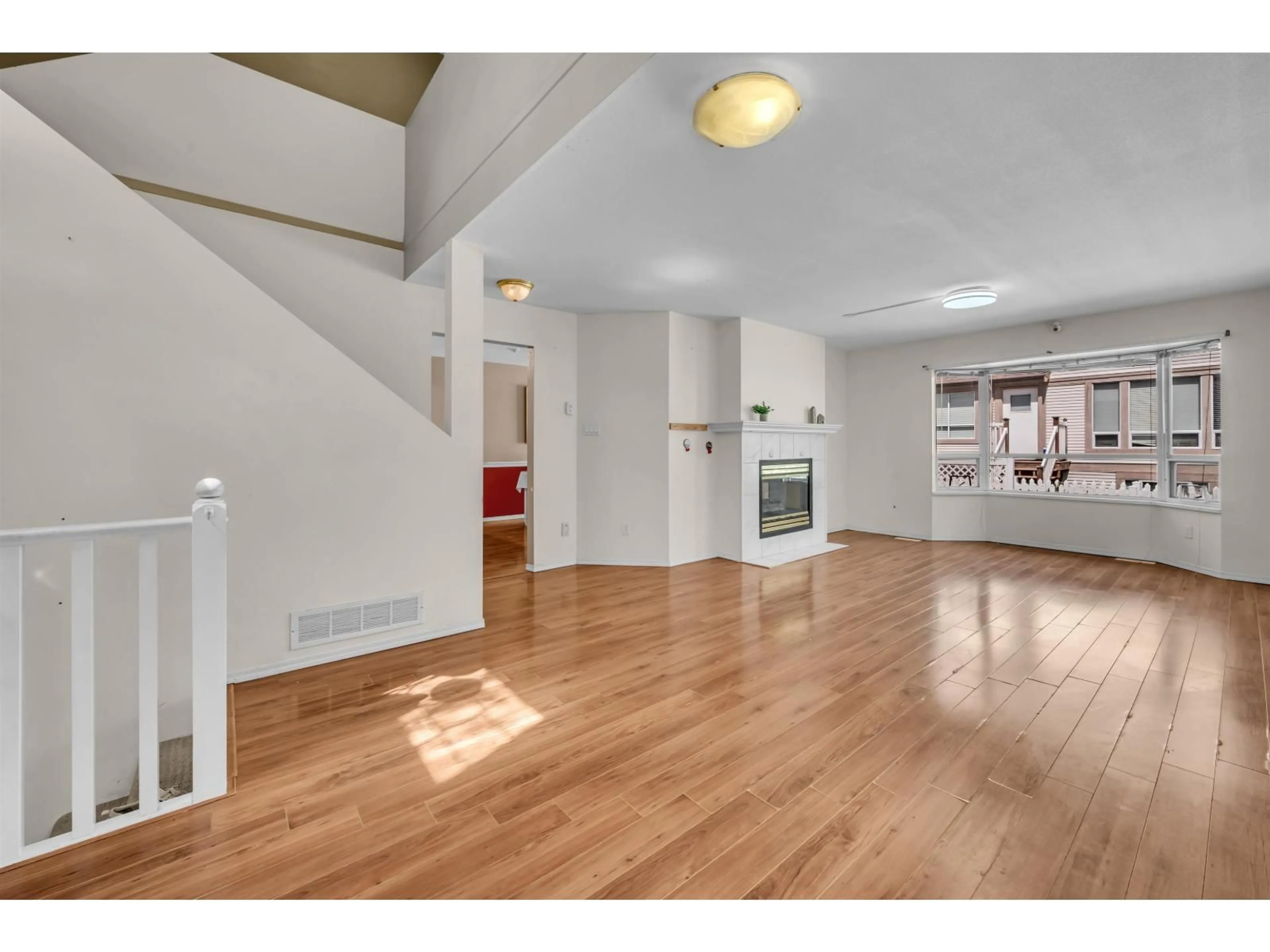 Unknown for 36 - 16318 82 AVENUE, Surrey British Columbia V4N0N9