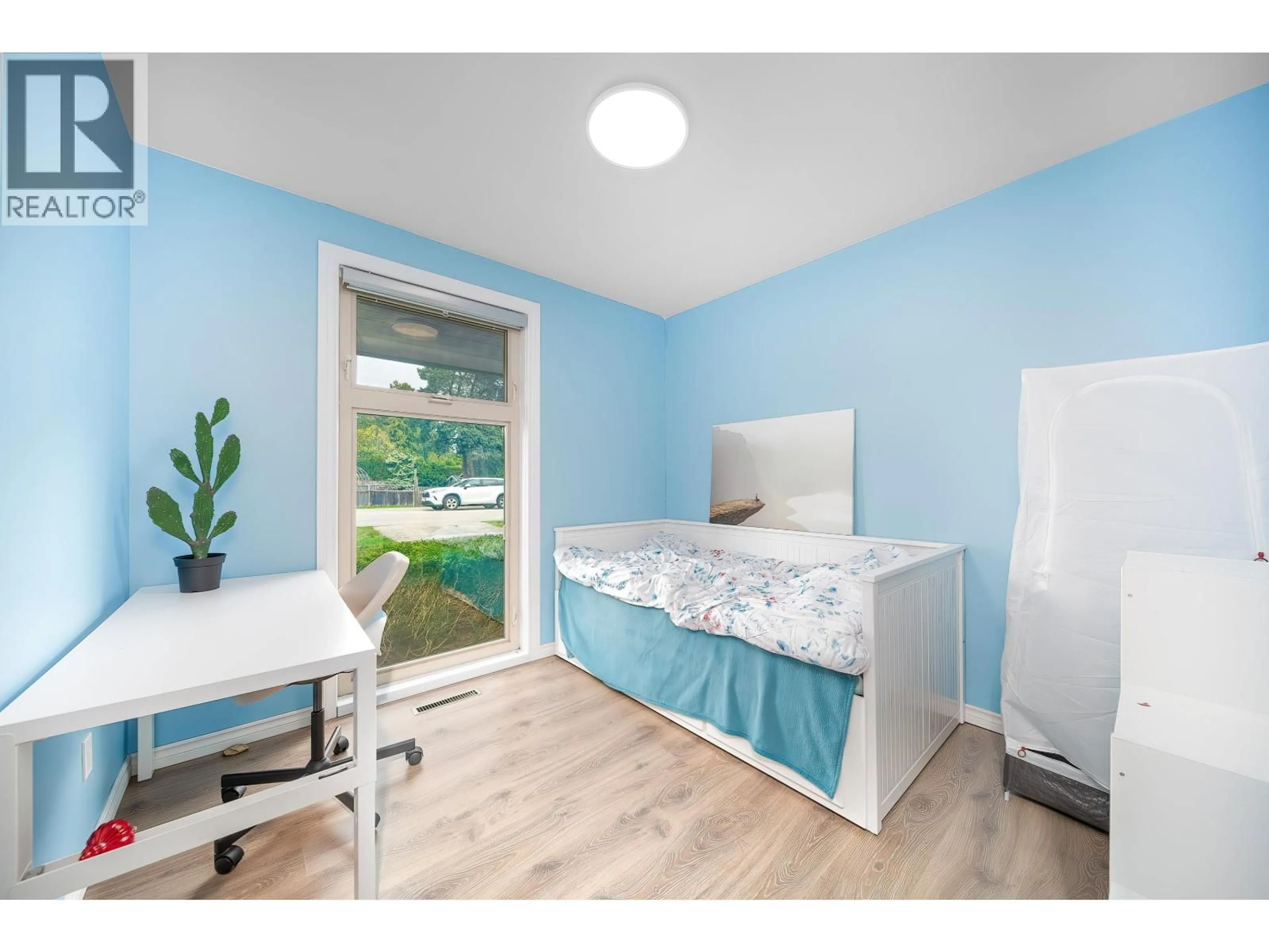 A pic of a room for 5186 10A AVENUE, Delta British Columbia V4M1Y4