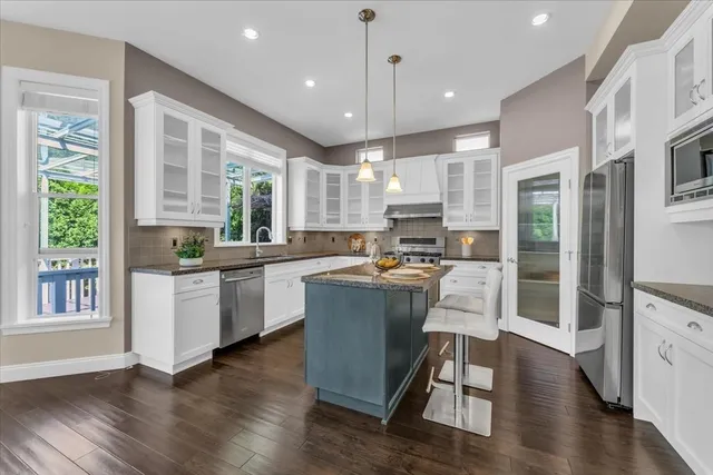 16261 25 AVENUE, Surrey 5
