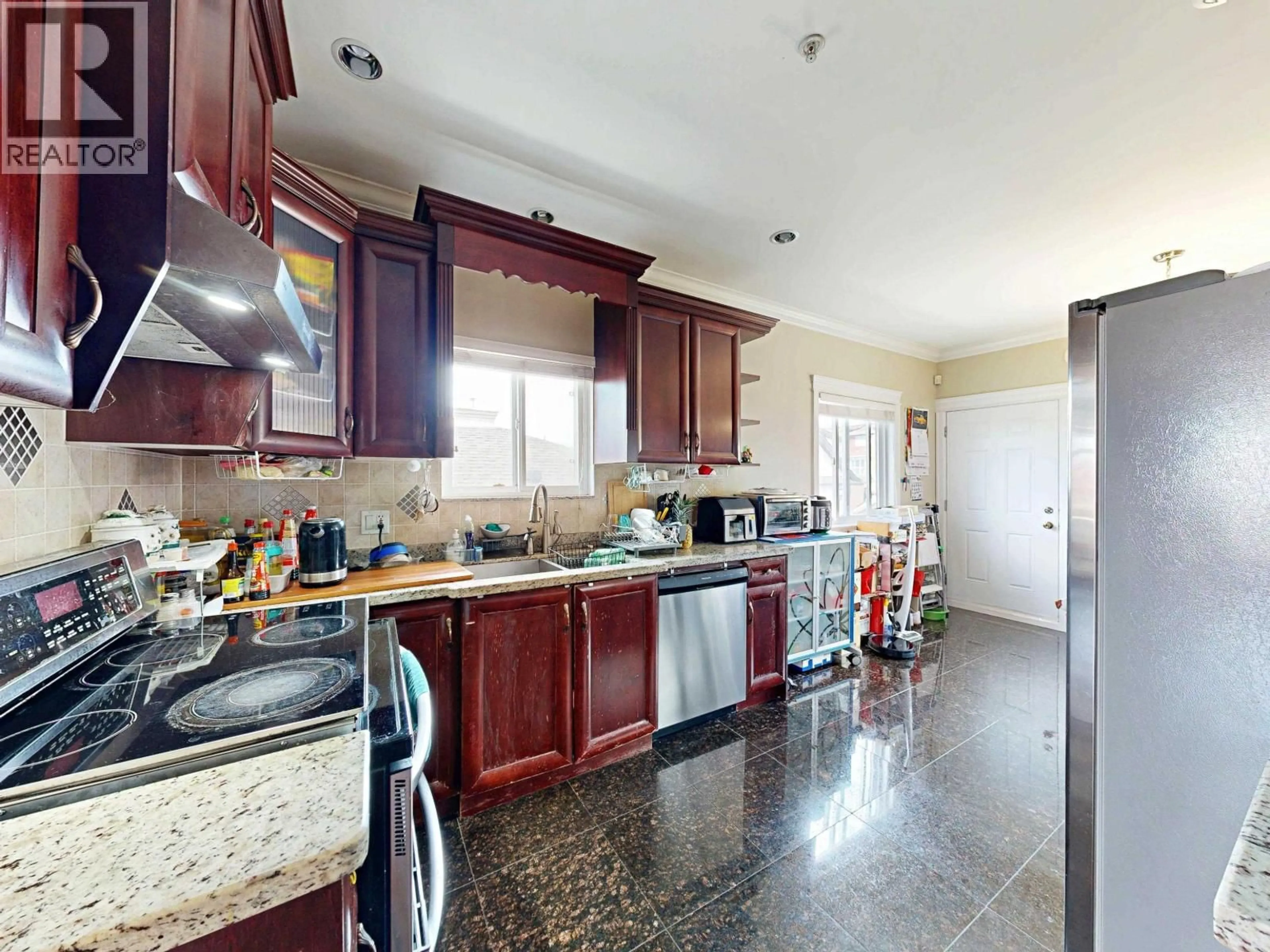 Unknown for 919 64TH AVENUE, Vancouver British Columbia V5X2N5