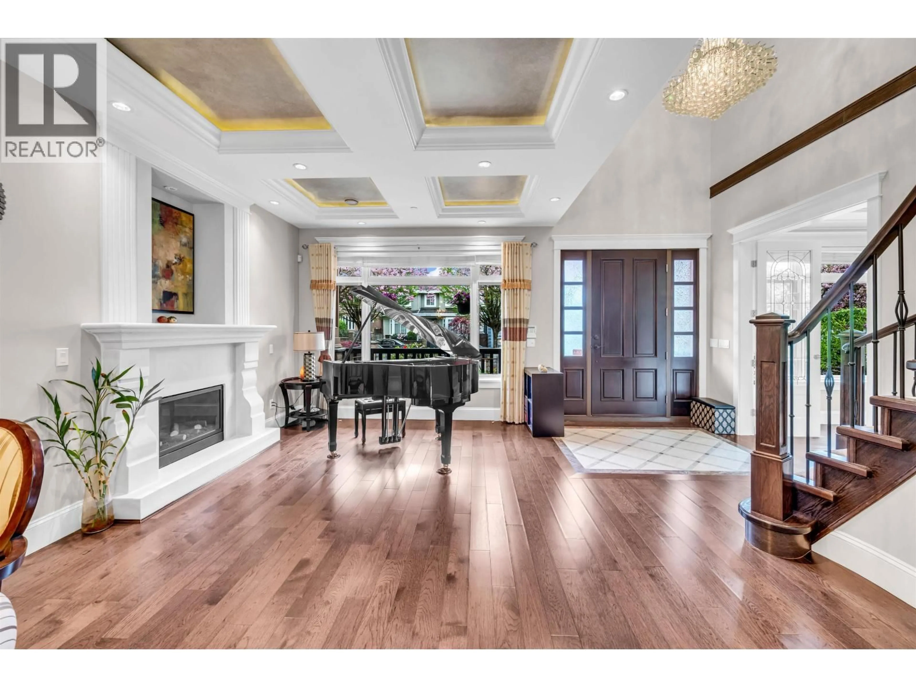 Indoor foyer for 3549 46TH AVENUE, Vancouver British Columbia V5S1B7