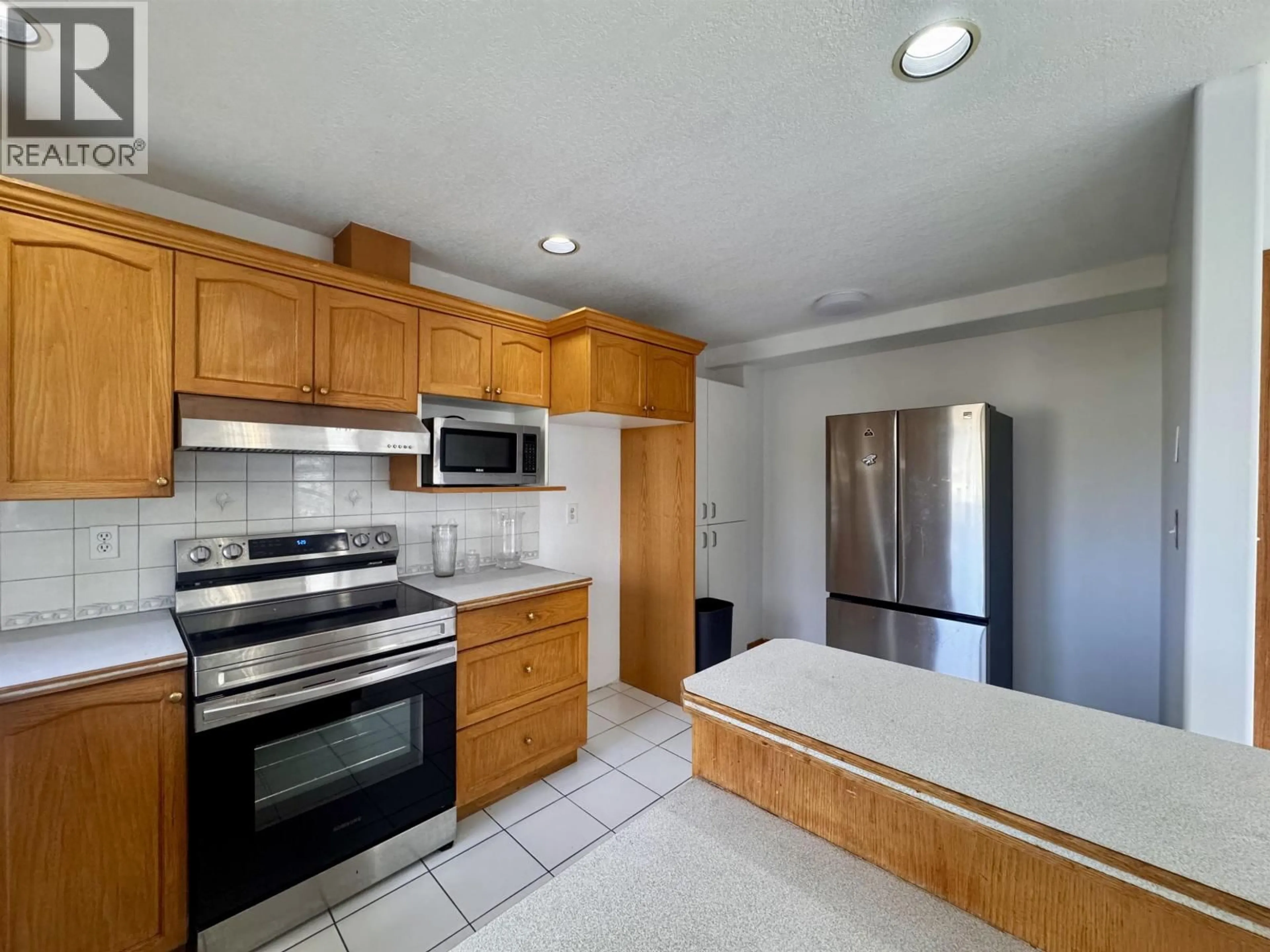 Standard kitchen, ceramic/tile floor for 4412 BAKER ROAD, Prince George British Columbia V2N5H6