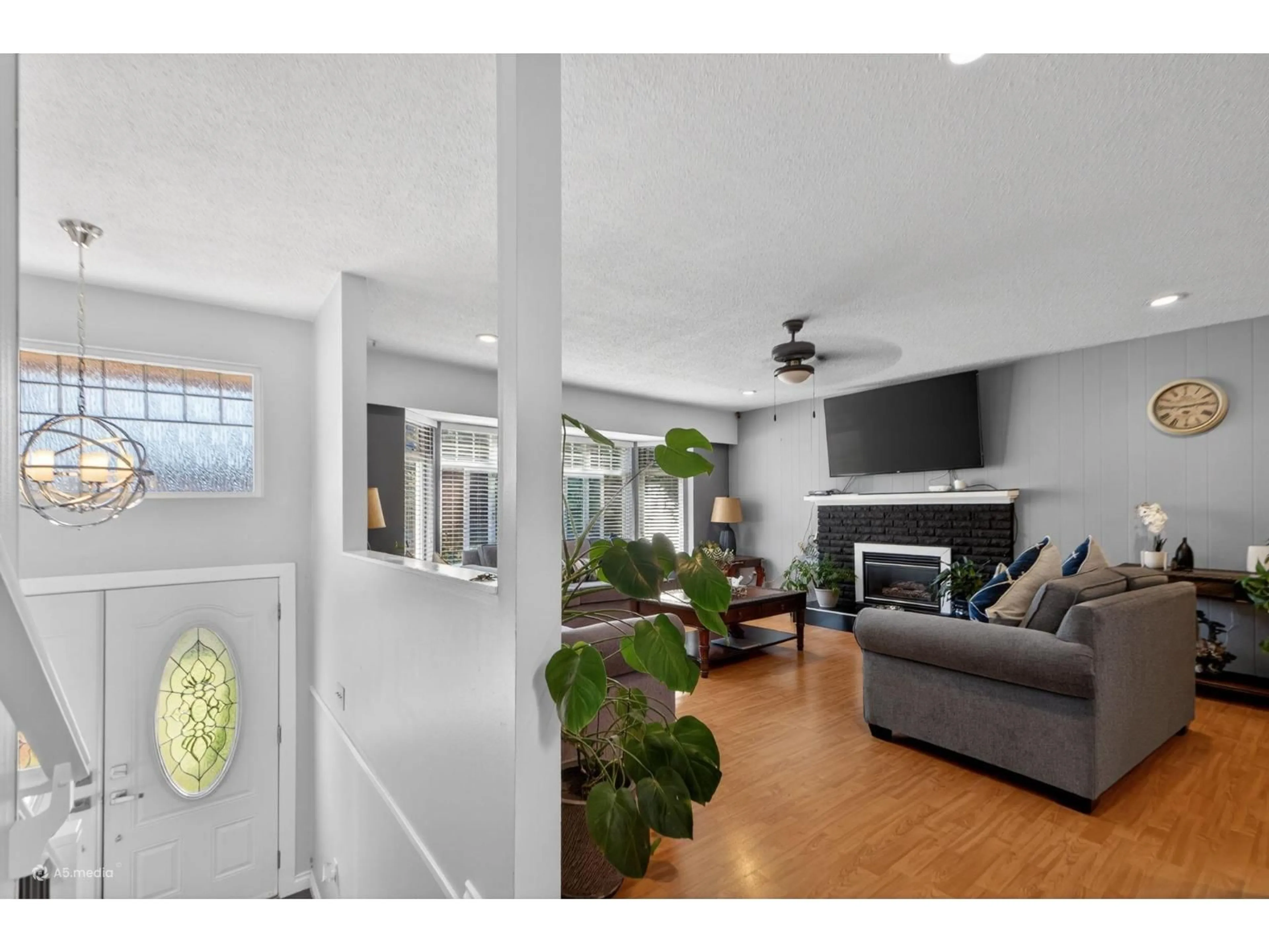 Living room with furniture, unknown for 11627 72A AVENUE, Delta British Columbia V4C1B2