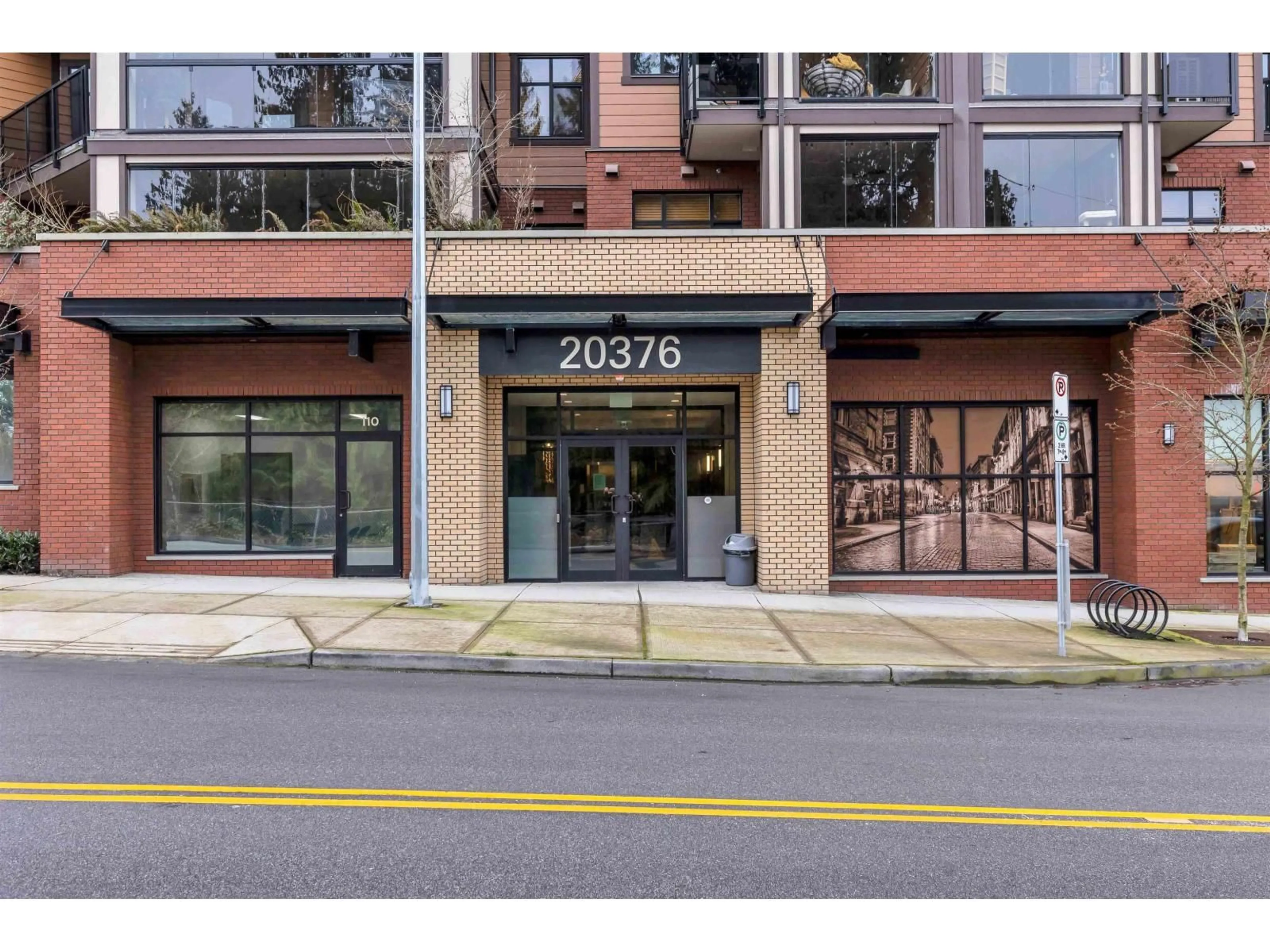 Indoor foyer for 614 - 20376 86 AVENUE, Langley British Columbia V2Y3P8