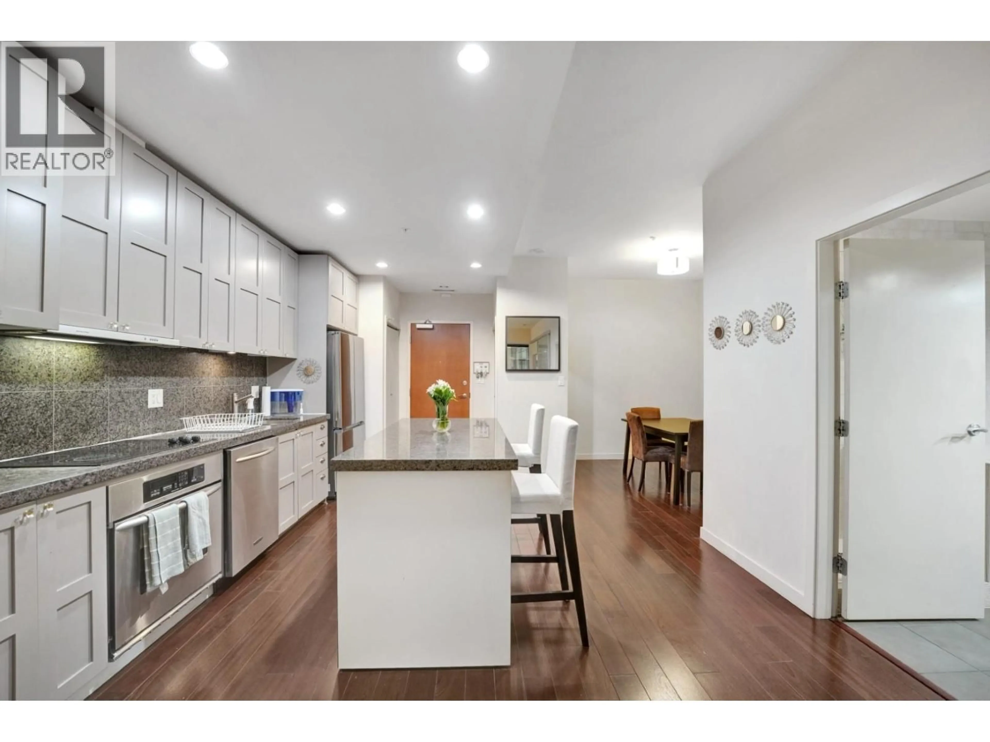 Open concept kitchen, unknown for 407 - 1333 GEORGIA STREET, Vancouver British Columbia V6E4V3