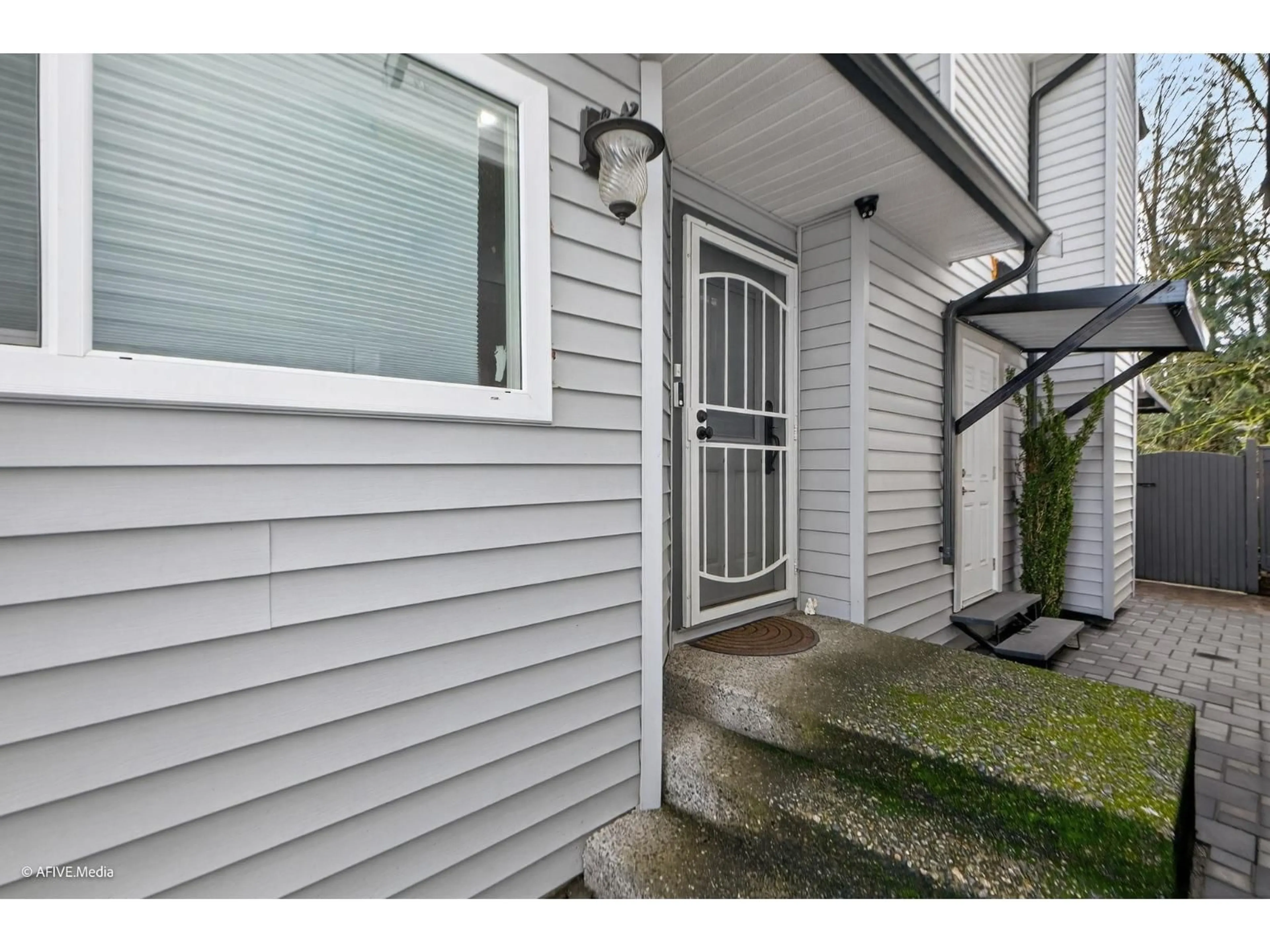 Unknown for 13812 65A AVENUE, Surrey British Columbia V3W9R8