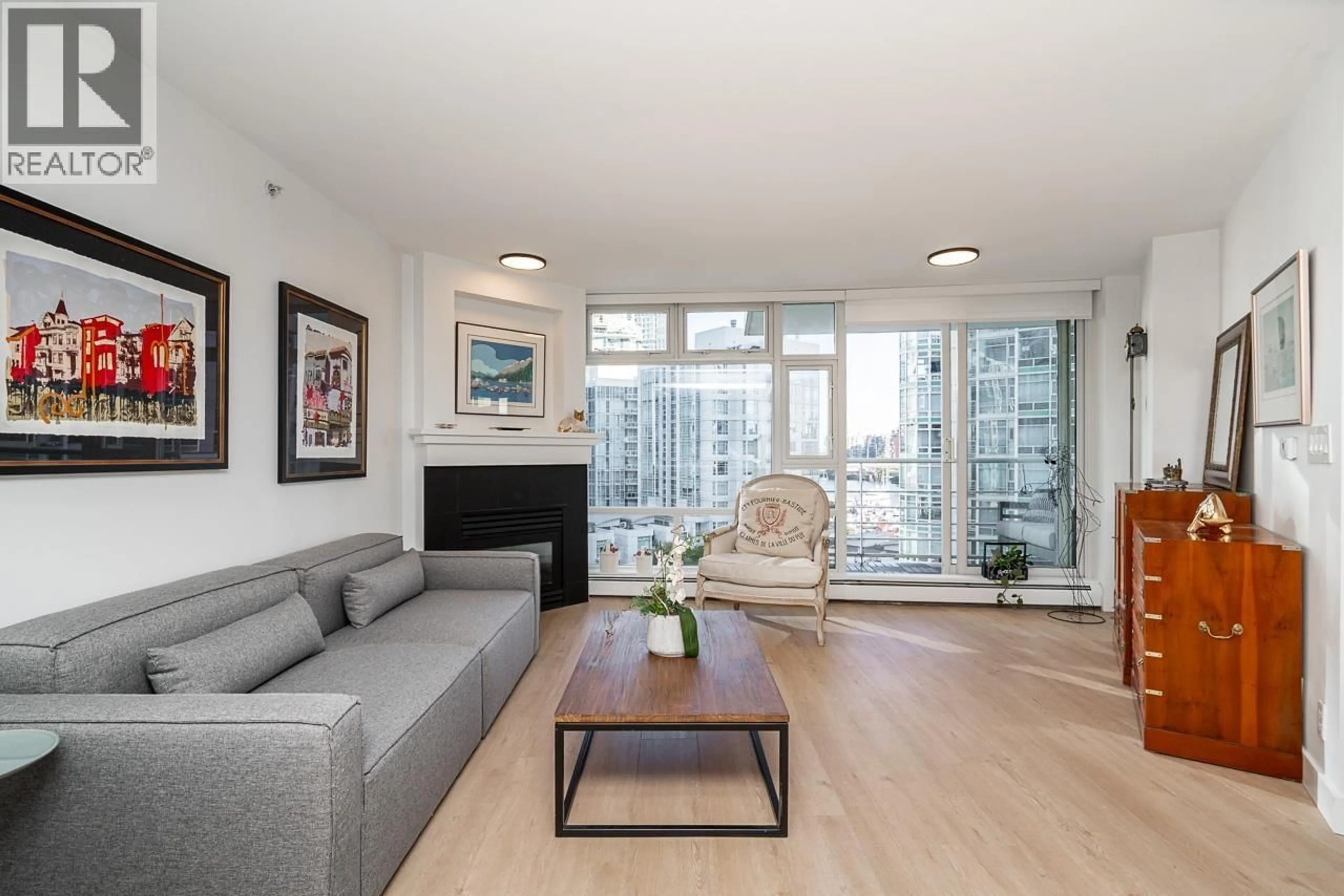 Living room with furniture, unknown for 906 - 189 DAVIE STREET, Vancouver British Columbia V6Z2X9