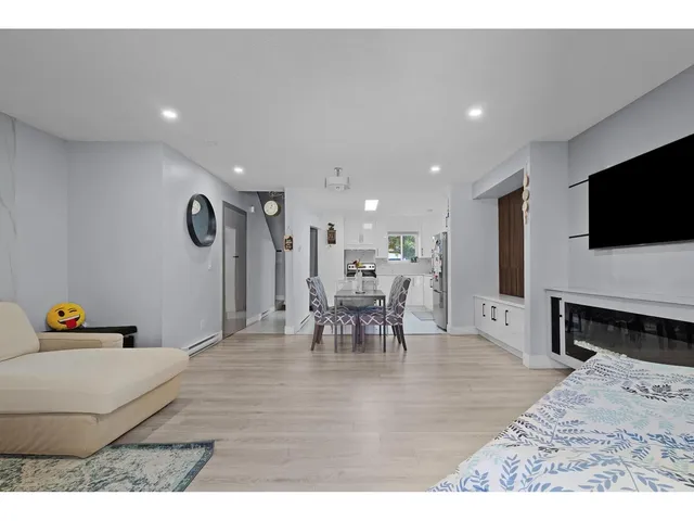 77 - 6657 138 STREET, Surrey 4
