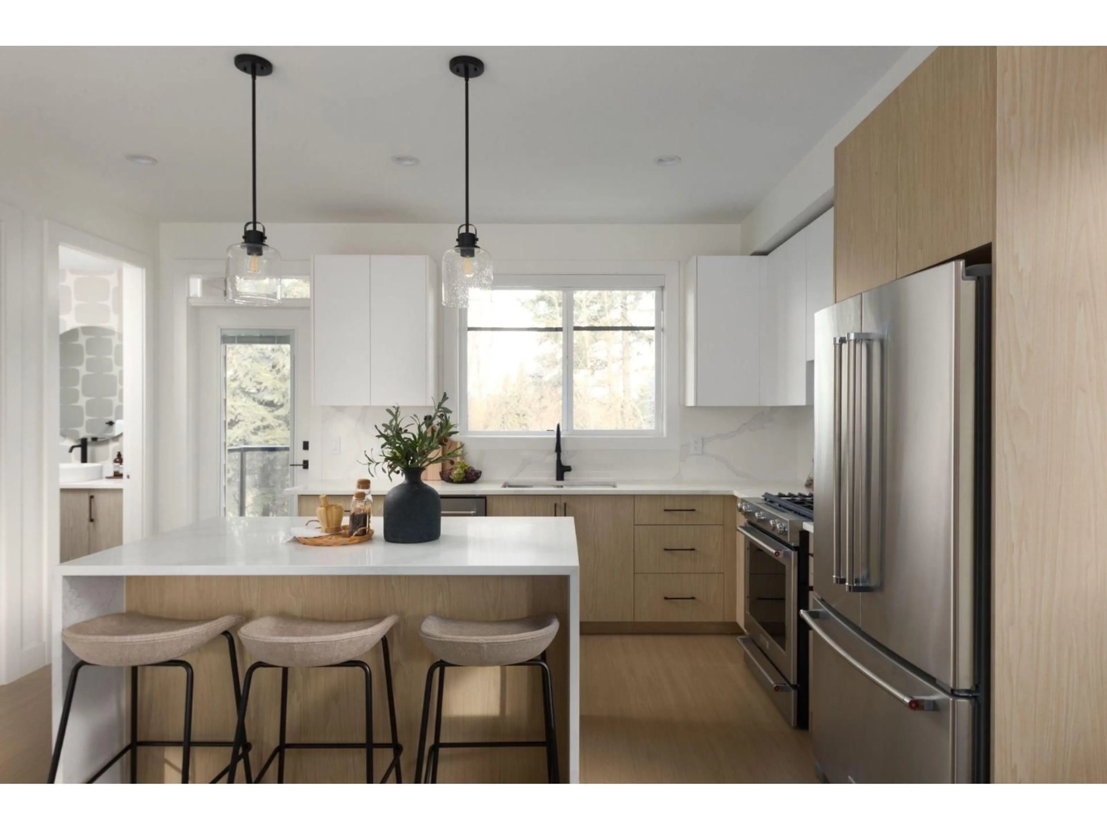 Contemporary kitchen, unknown for 16 - 1641 KINGS CRESCENT, Abbotsford British Columbia V2S7M7