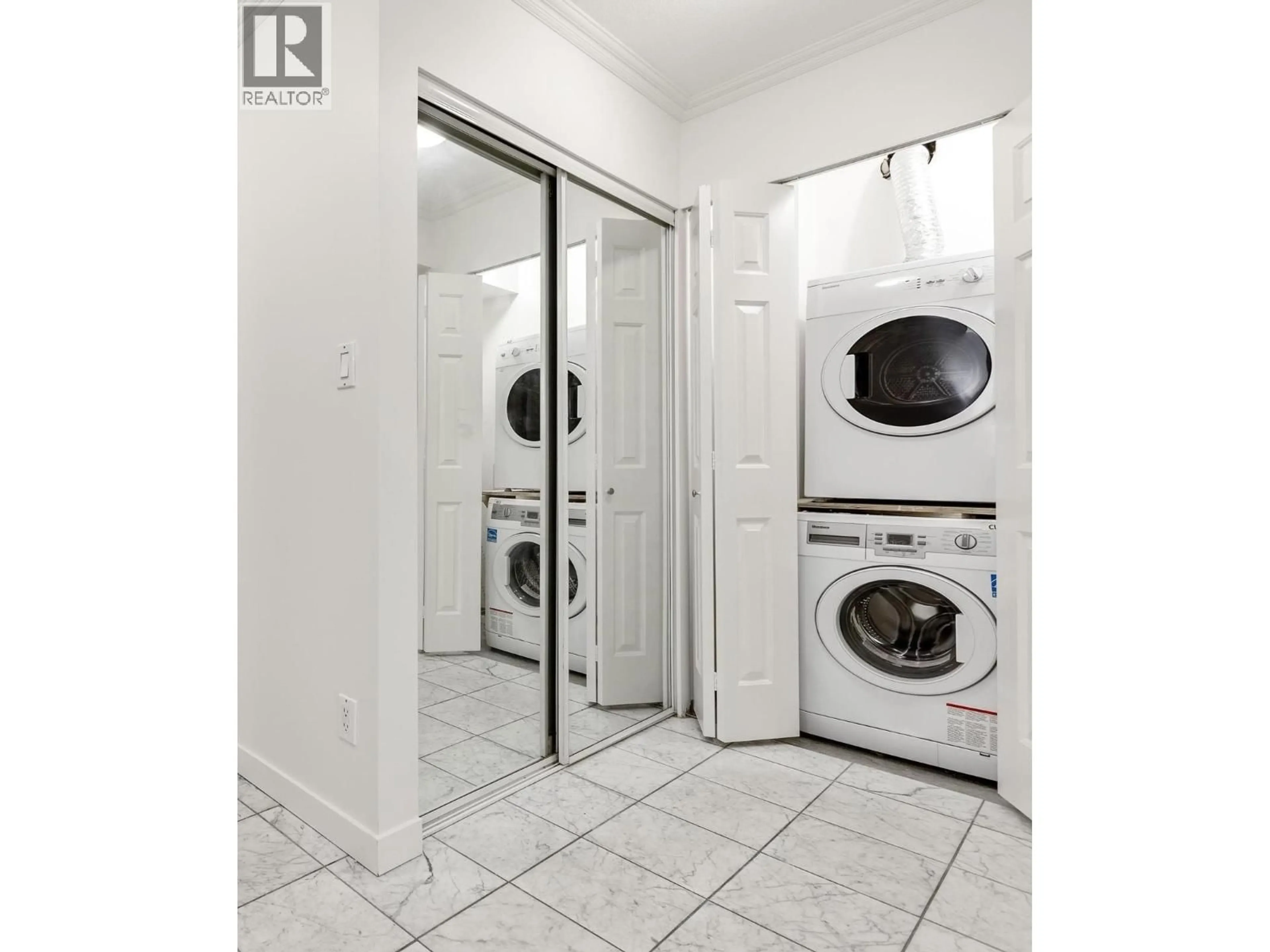 Laundry room for 505 - 9603 MANCHESTER DRIVE, Burnaby British Columbia V3N4Y7