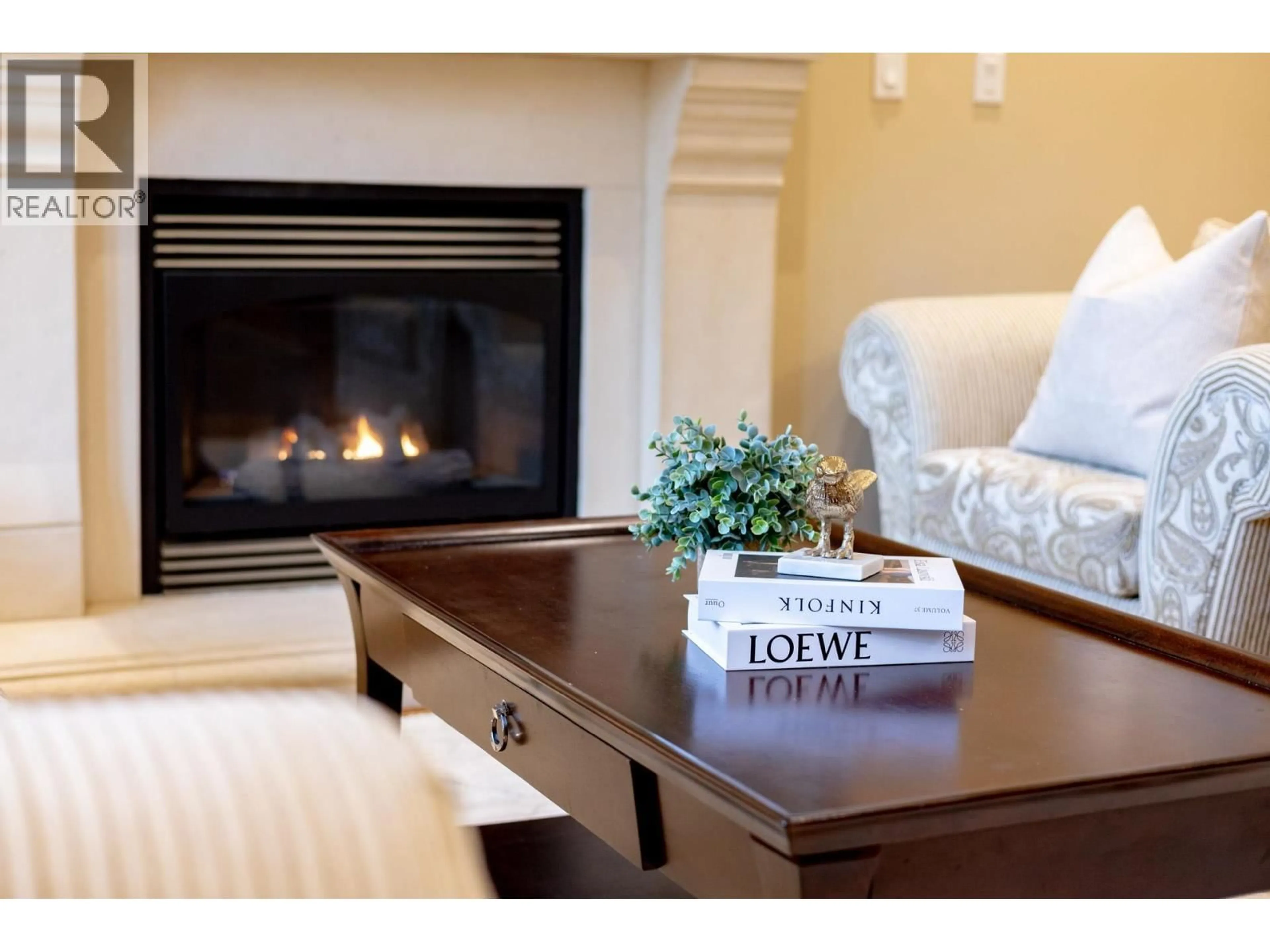 Living room with furniture, wood/laminate floor for 4532 15TH AVENUE, Vancouver British Columbia V6R3B4