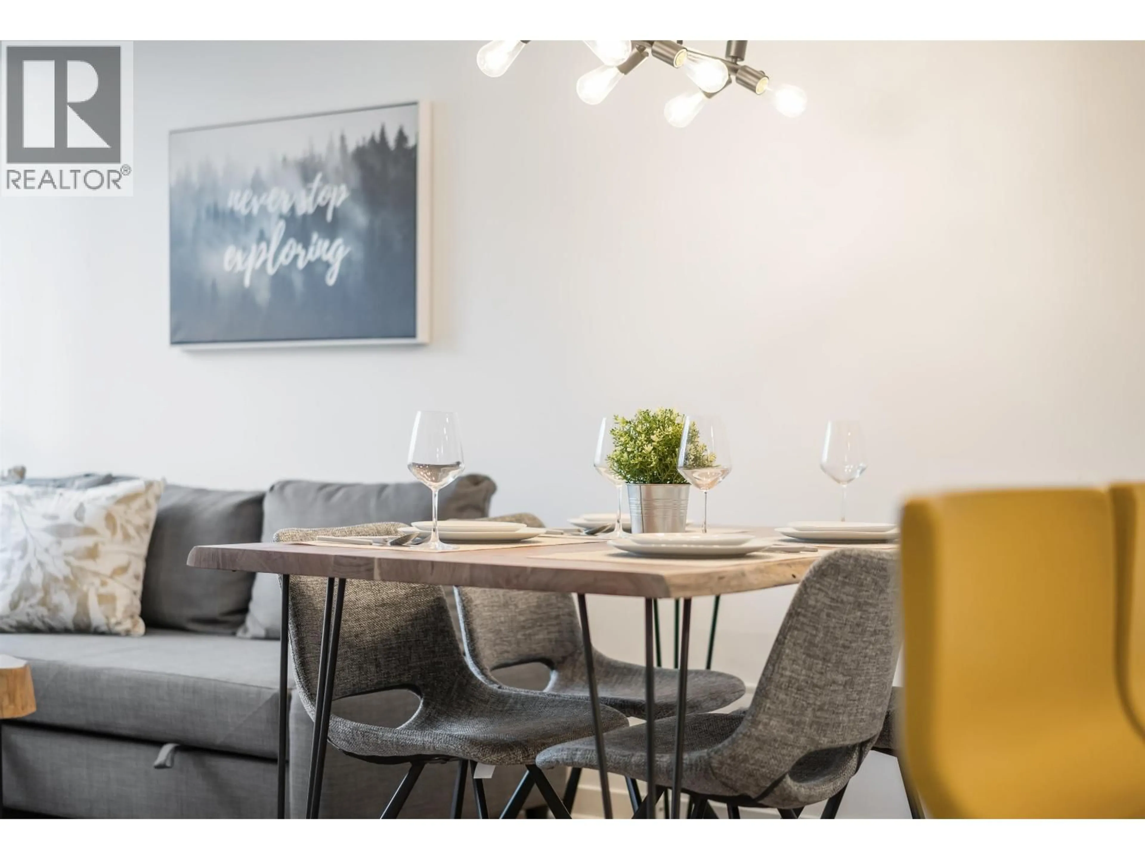 Dining room, wood/laminate floor for 517 - 618 ABBOTT STREET, Vancouver British Columbia V6B0C1