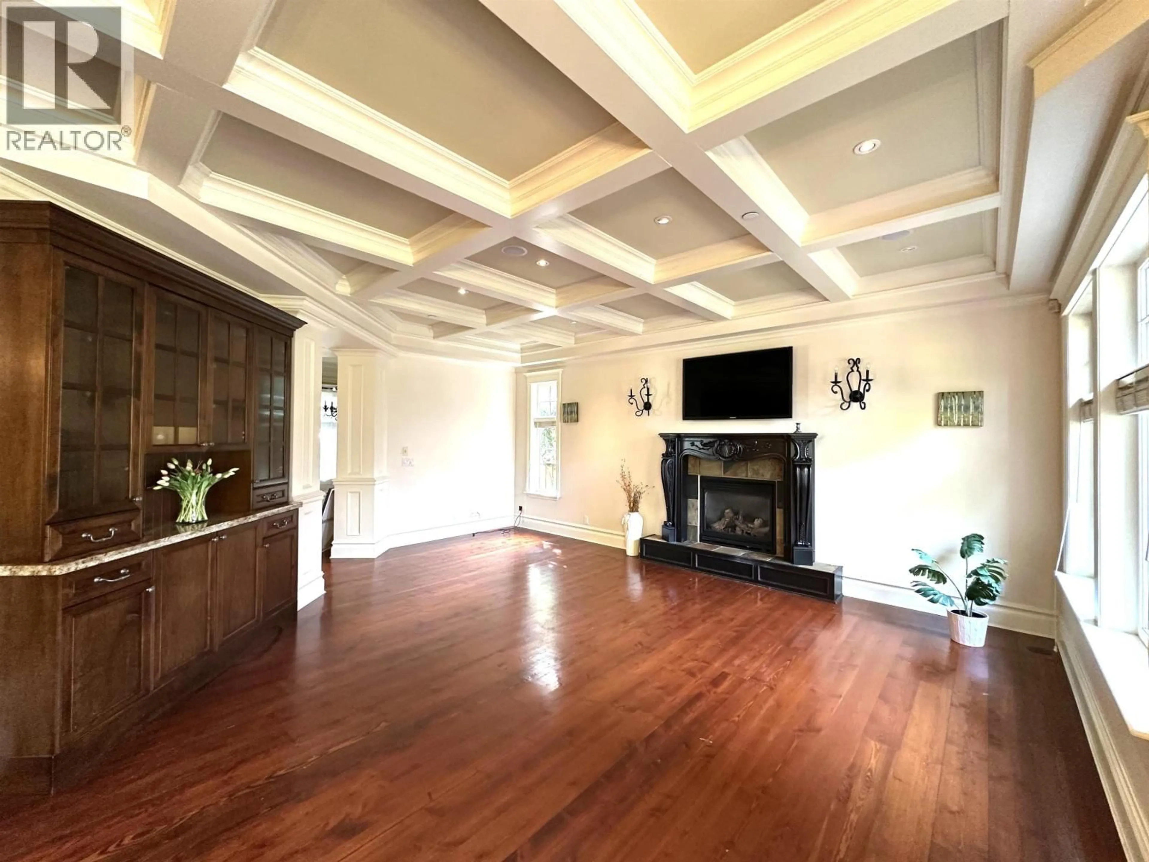 Unknown for 2655 37TH AVENUE, Vancouver British Columbia V6N2T3