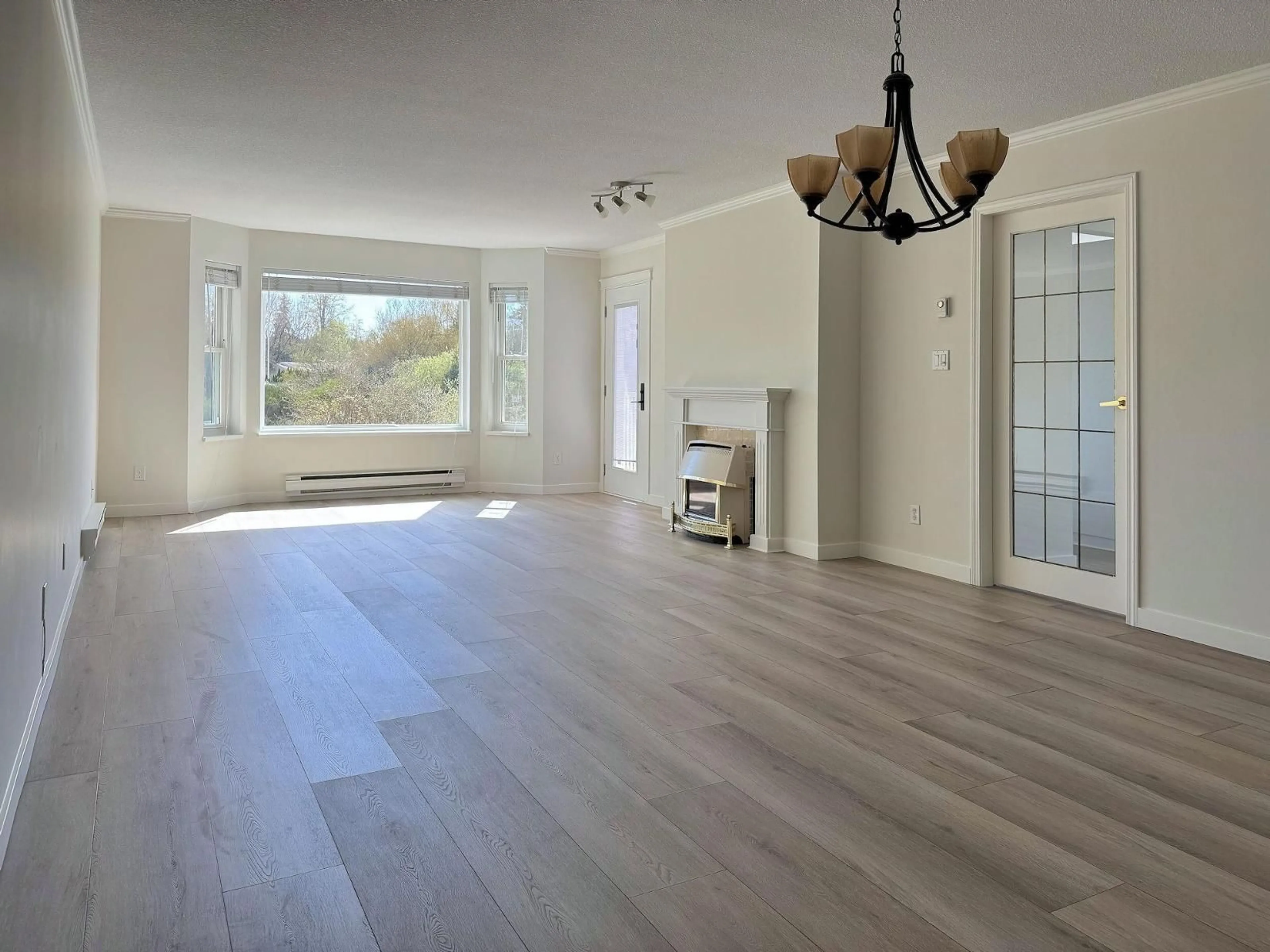 A pic of a room for 118 - 20600 53A AVENUE, Langley British Columbia V3A8C2