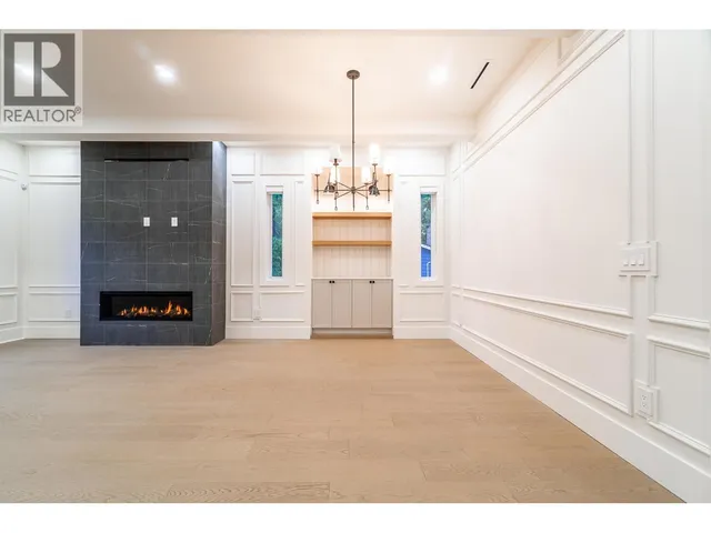 882 ENGLISH BLUFF ROAD, Delta 4