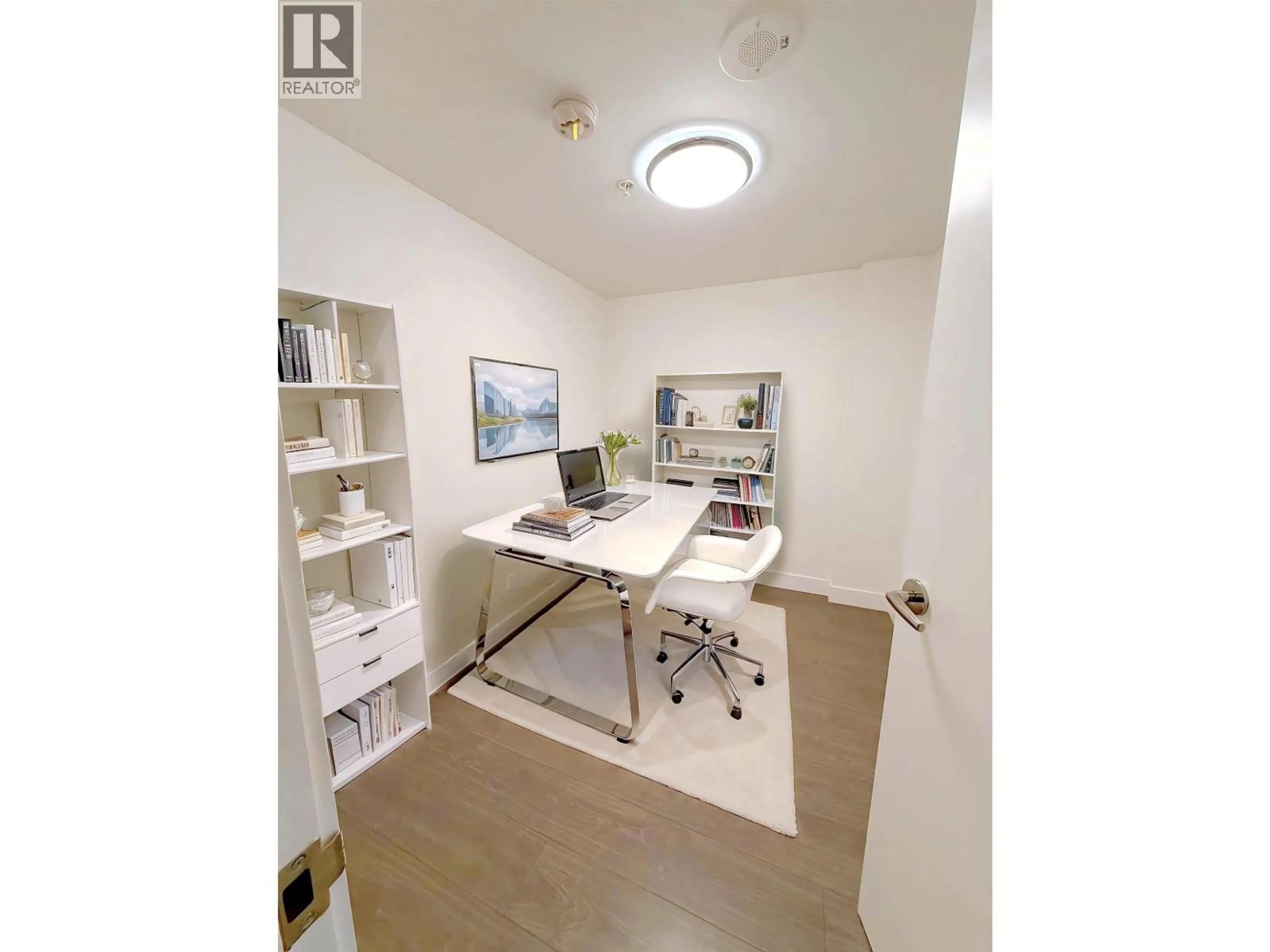 A pic of a room for 617 - 6328 NO. 3 ROAD, Richmond British Columbia V6Y0L6
