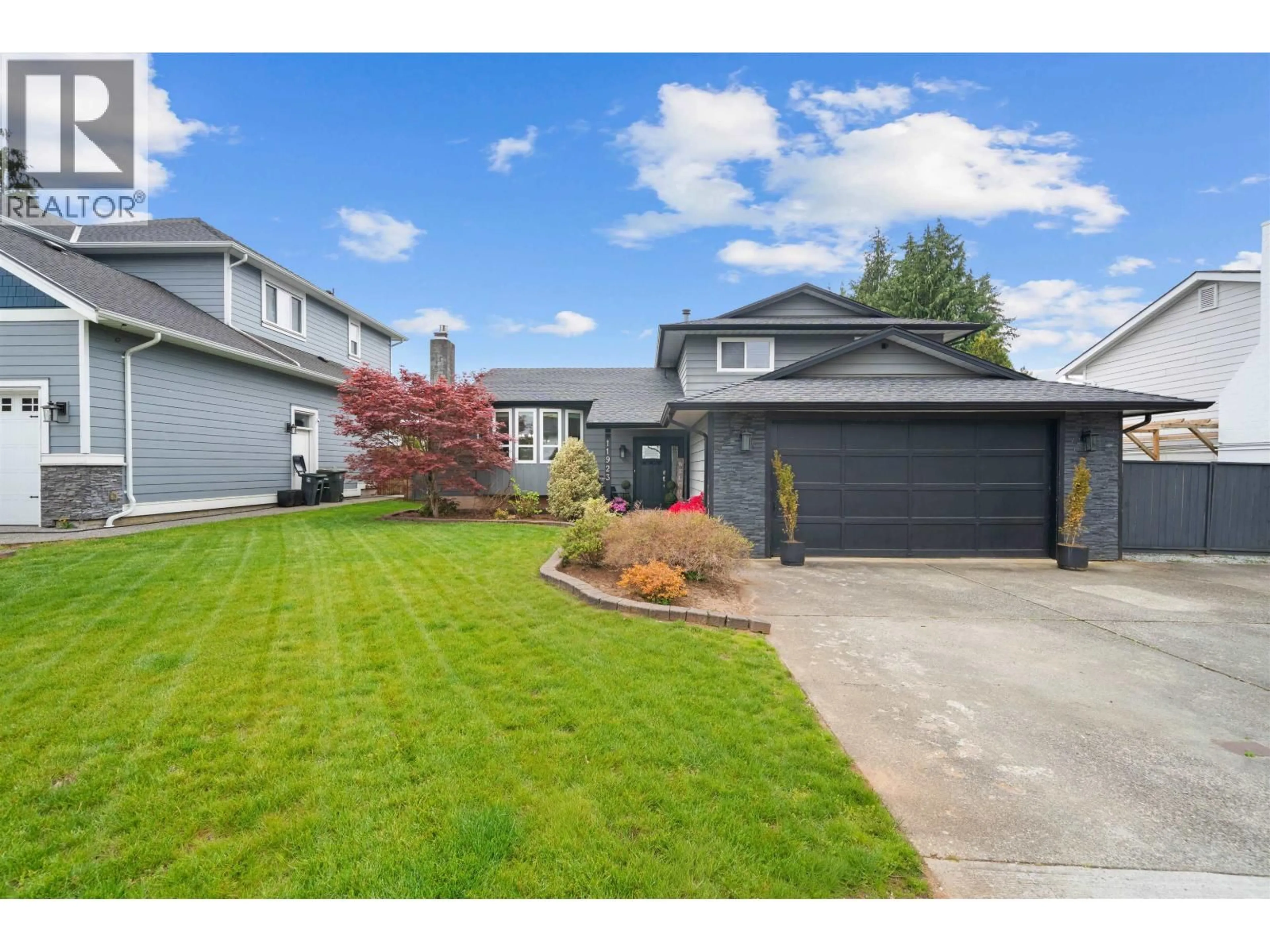 Unknown for 11923 194B STREET, Pitt Meadows British Columbia V3Y1K3