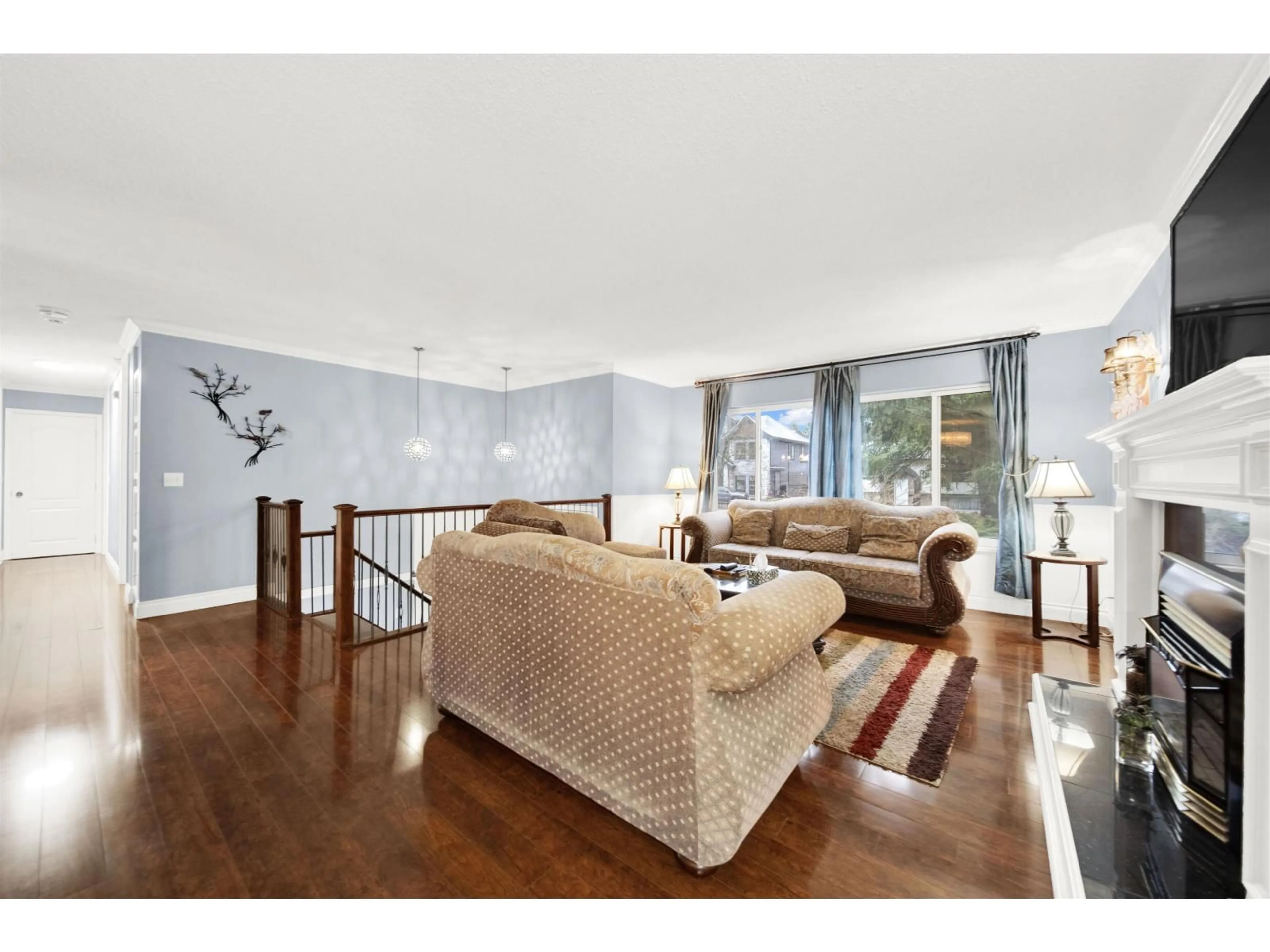 Living room with furniture, unknown for 12754 CAMPBELL PLACE, Surrey British Columbia V3V6C8