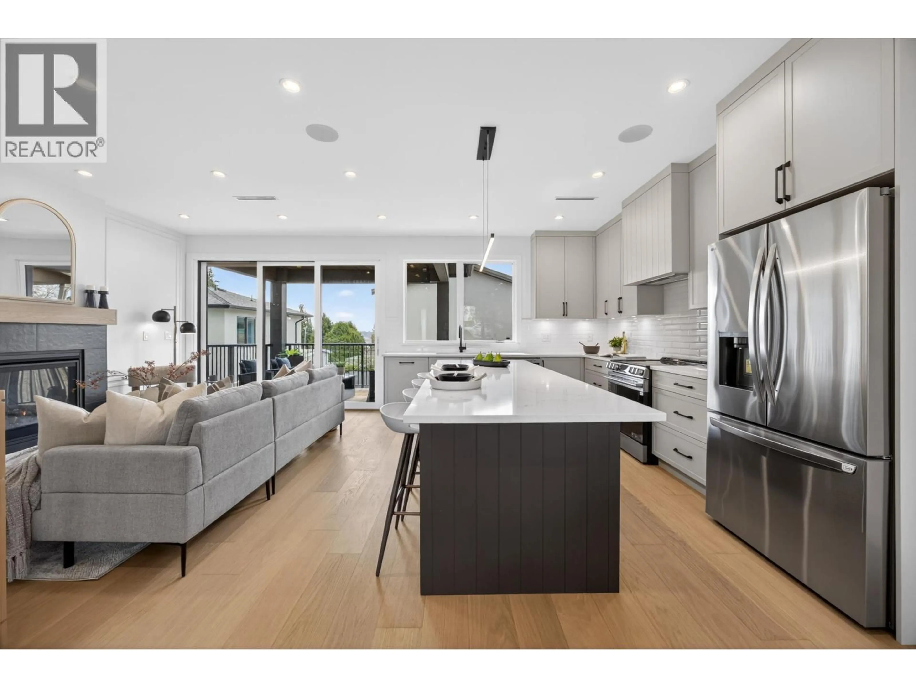 Open concept kitchen, unknown for 1150 CHARLAND AVENUE, Coquitlam British Columbia V3K3L1