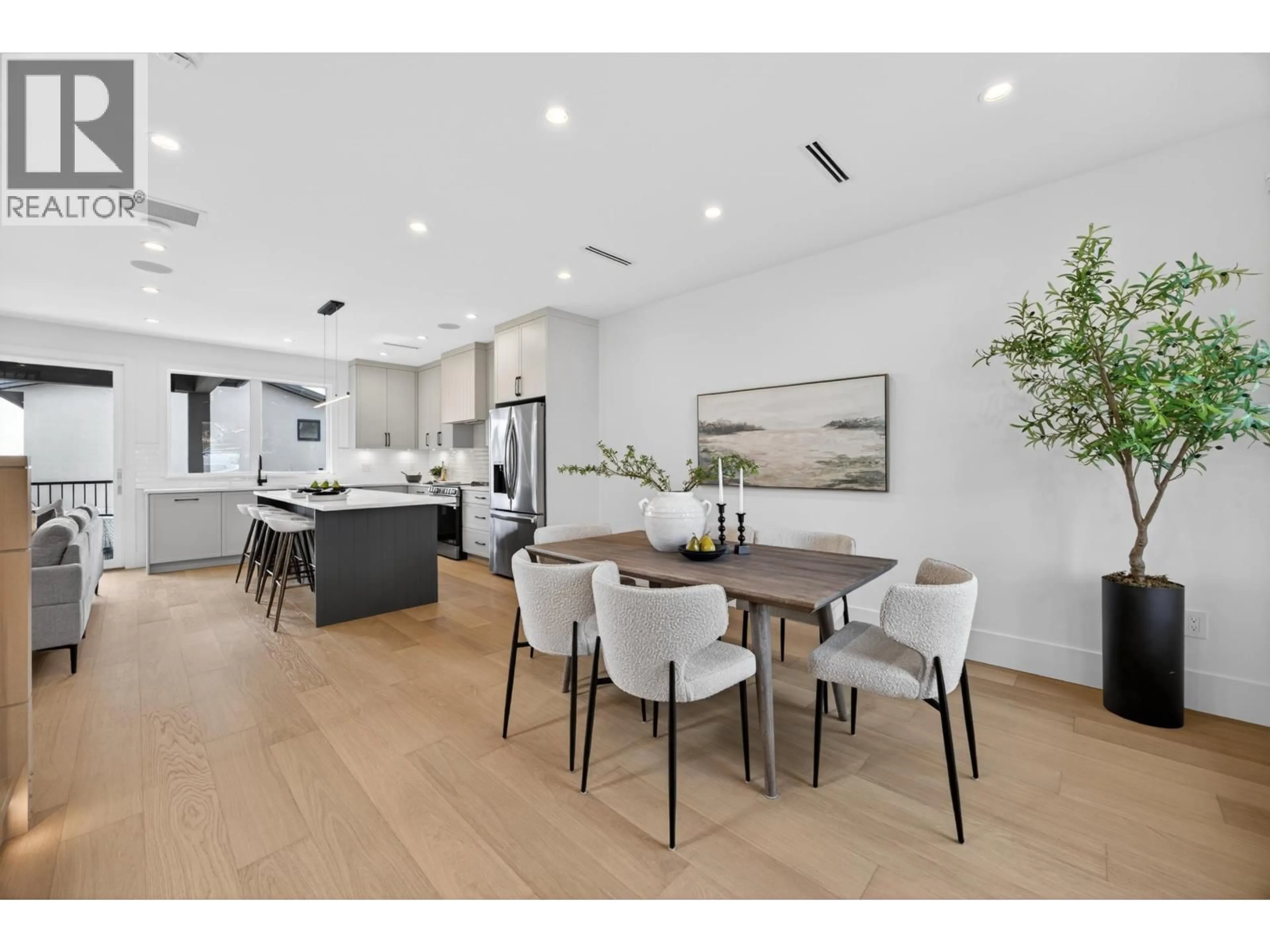 Open concept kitchen, unknown for 1150 CHARLAND AVENUE, Coquitlam British Columbia V3K3L1