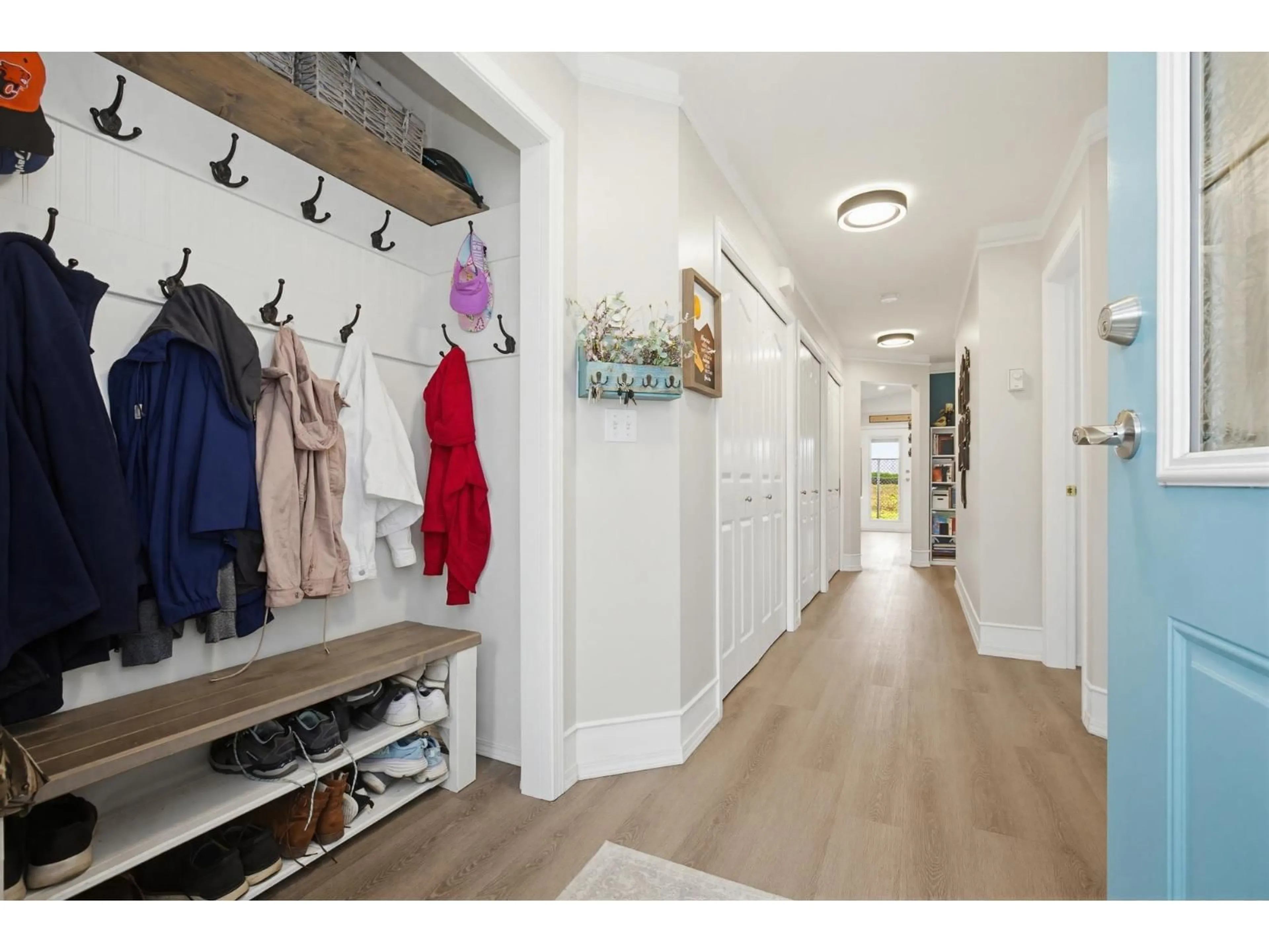 Indoor entryway for 75B - 45918 KNIGHT ROAD, Chilliwack British Columbia V2R3X4