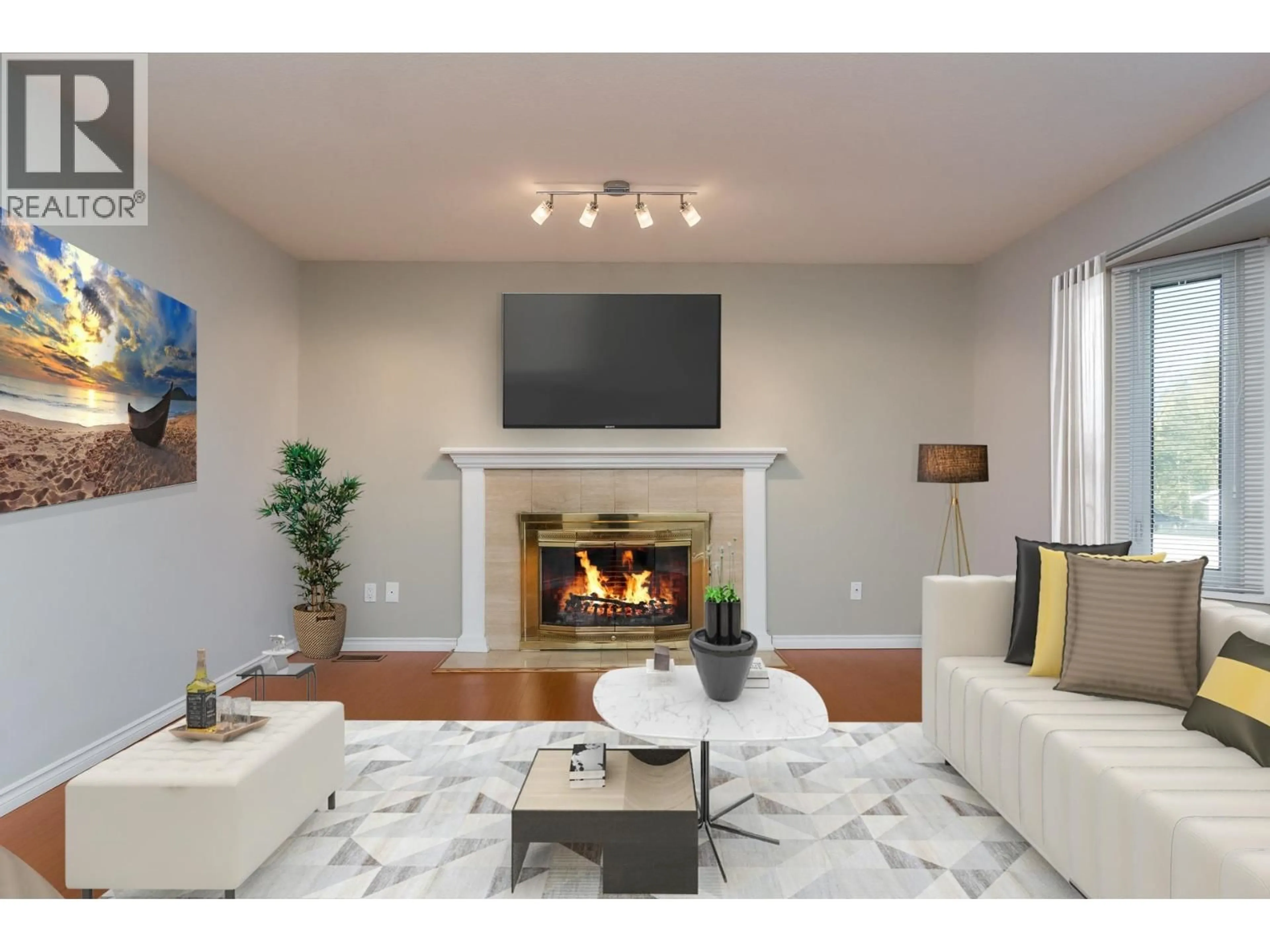 Living room with furniture, unknown for 11310 HARRISON STREET, Maple Ridge British Columbia V2X9P6