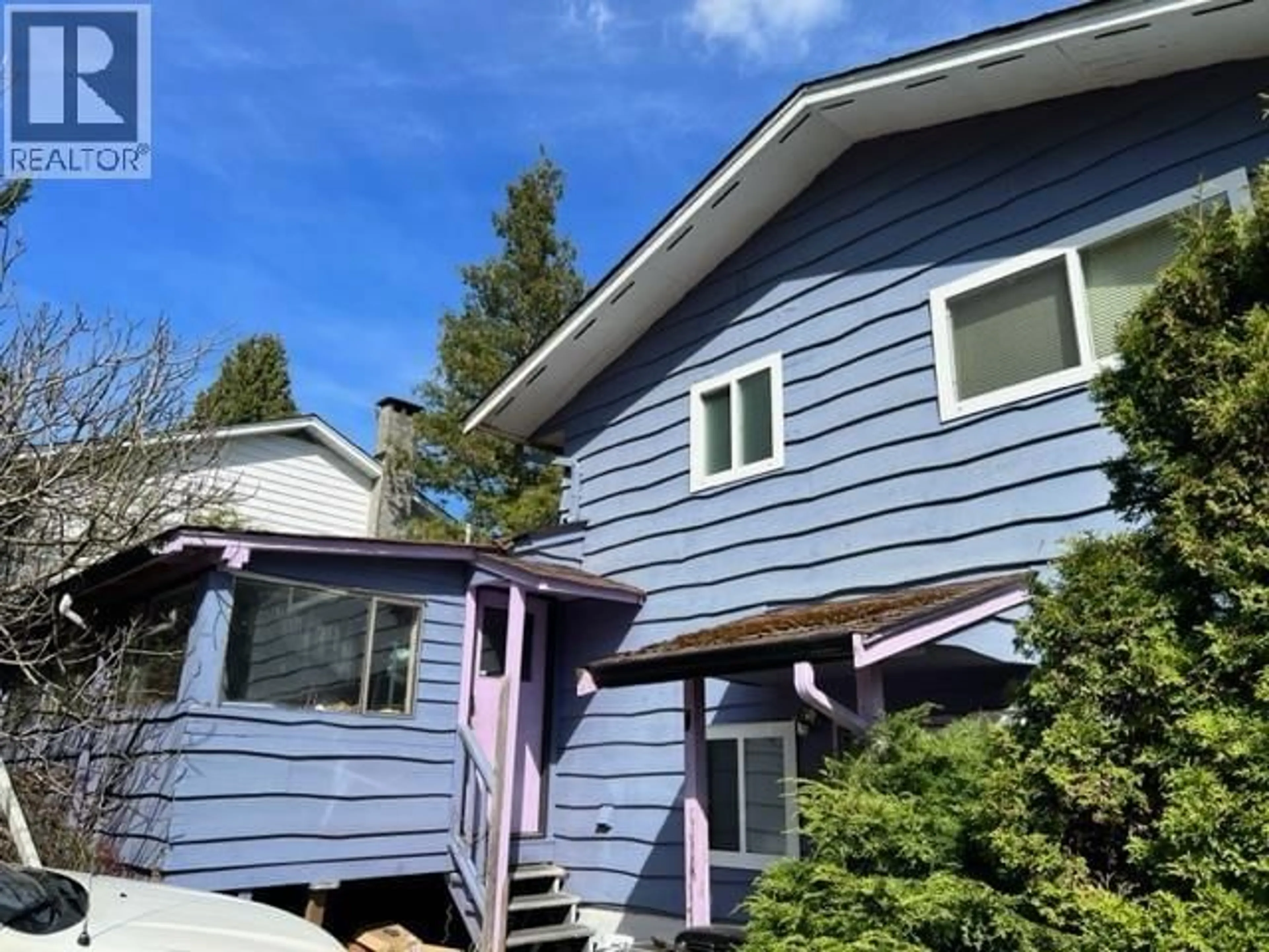 Home with vinyl exterior material, unknown for 606 CROSBY STREET, Coquitlam British Columbia V3J4A4