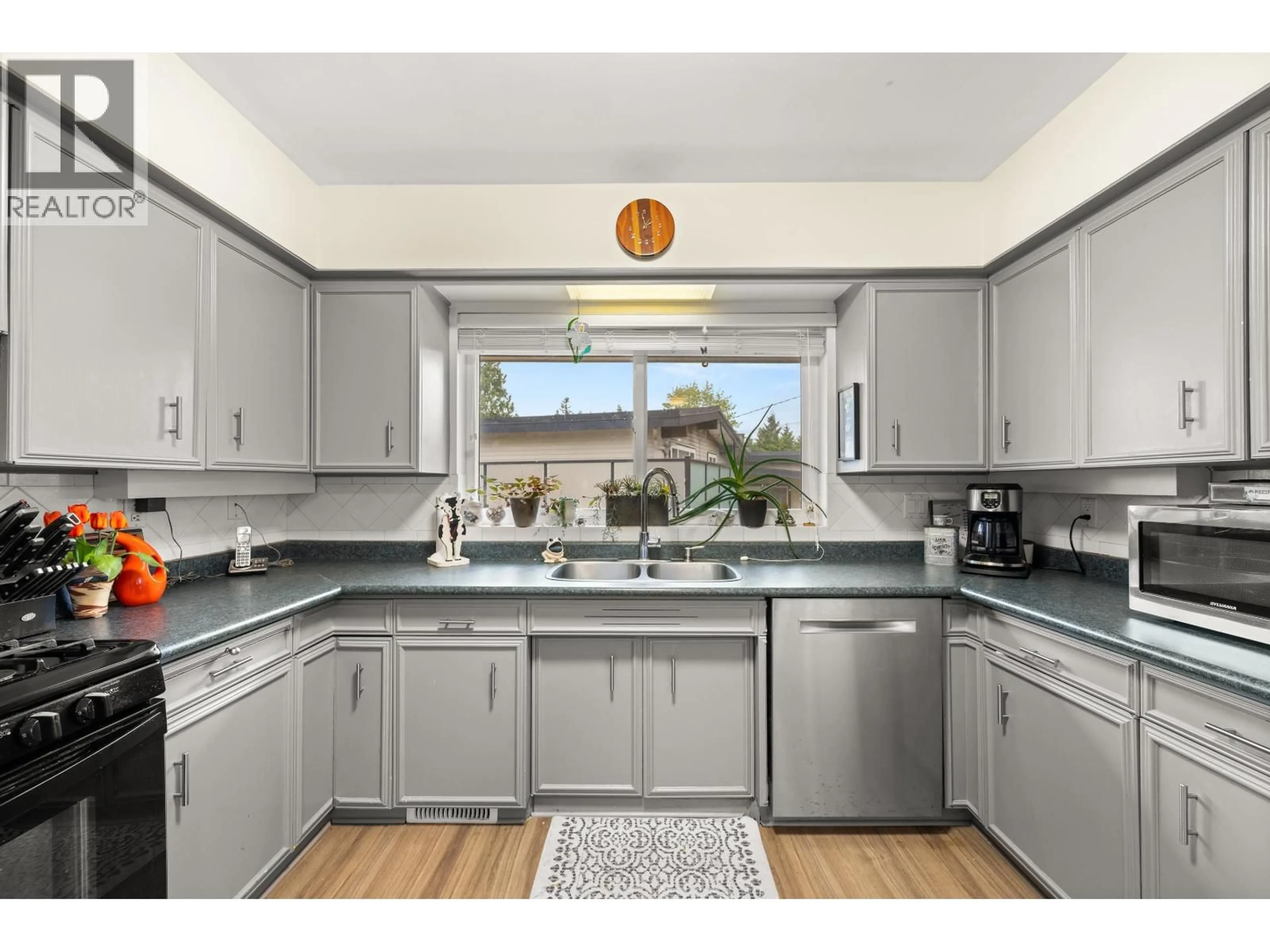 Unknown for 11930 ACADIA STREET, Maple Ridge British Columbia V2X3B2