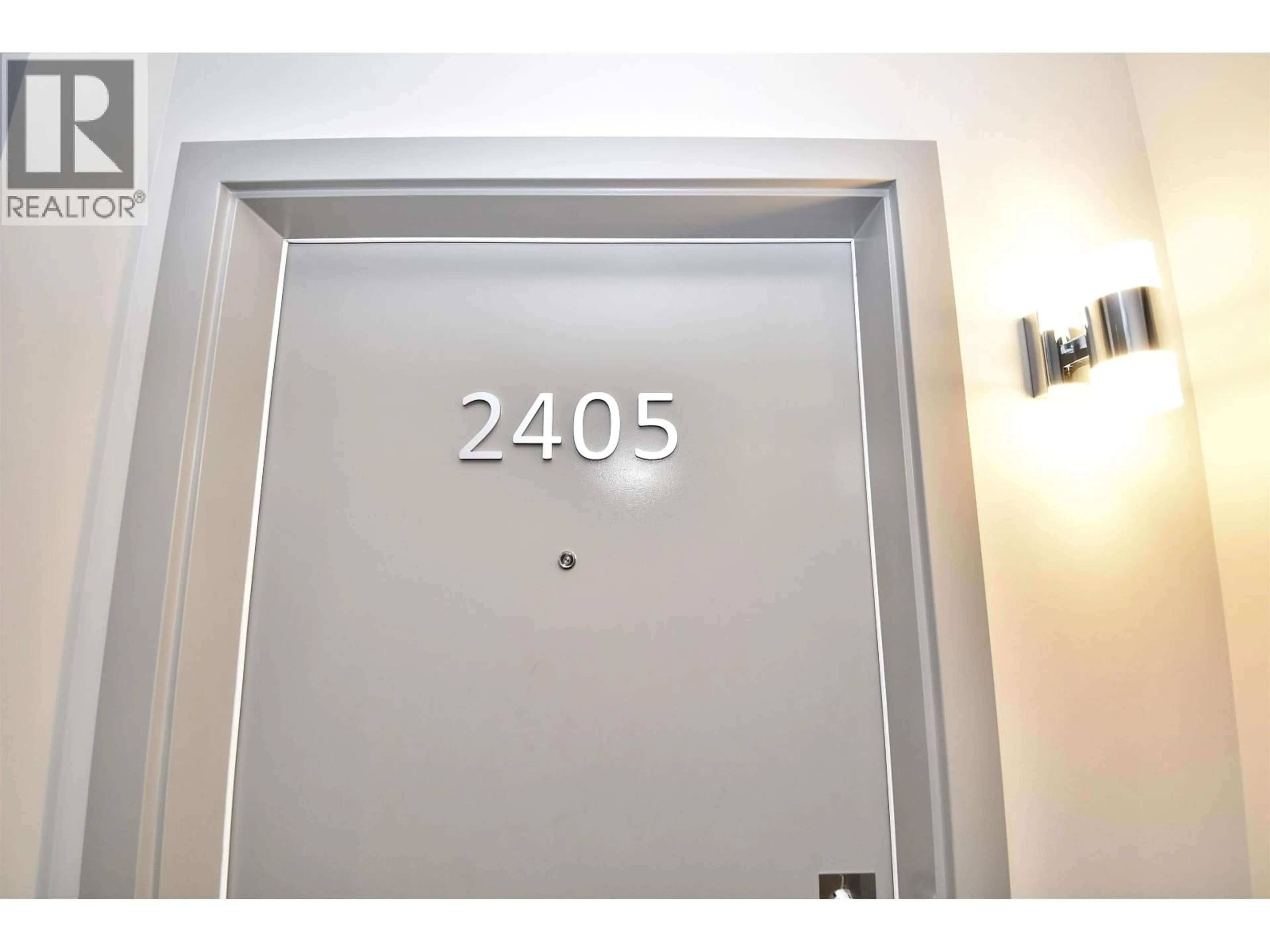 Indoor entryway for 2405 - 1788 GILMORE AVENUE, Burnaby British Columbia V5C0L5