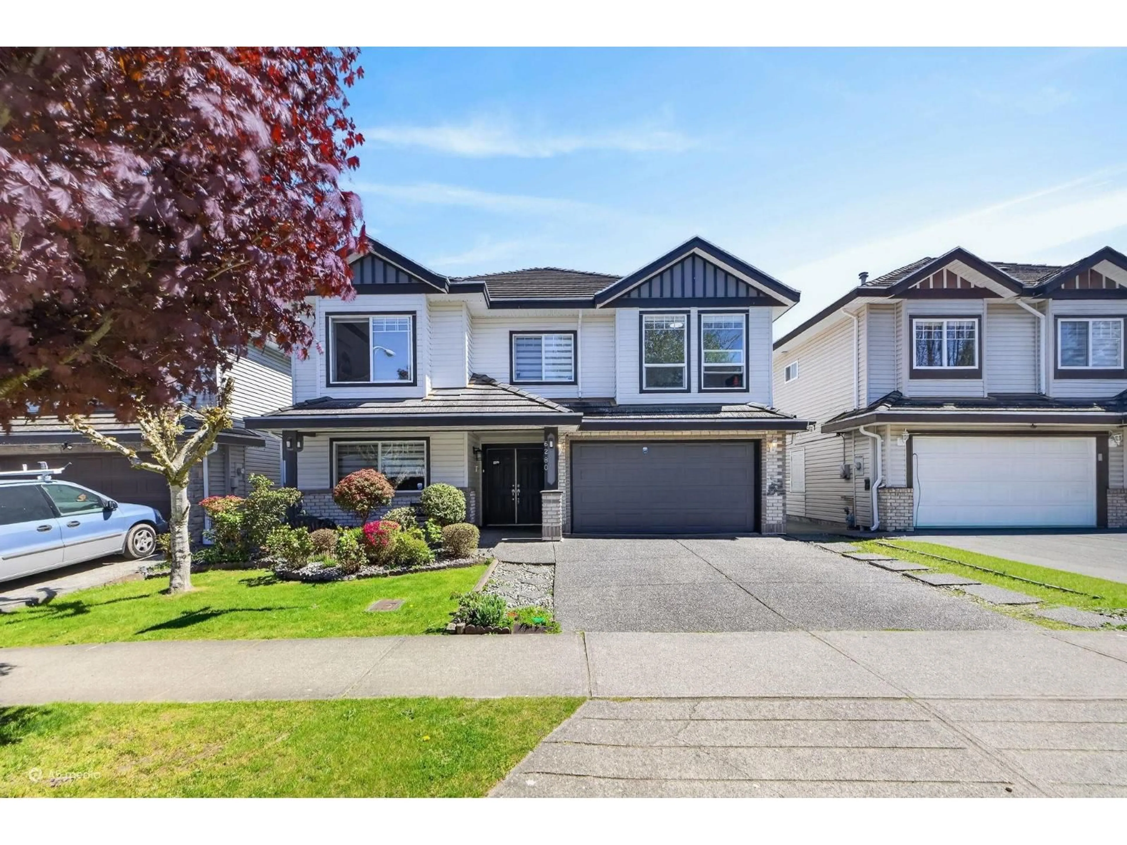 Home with vinyl exterior material, street for 6280 137B STREET, Surrey British Columbia V3X3R1