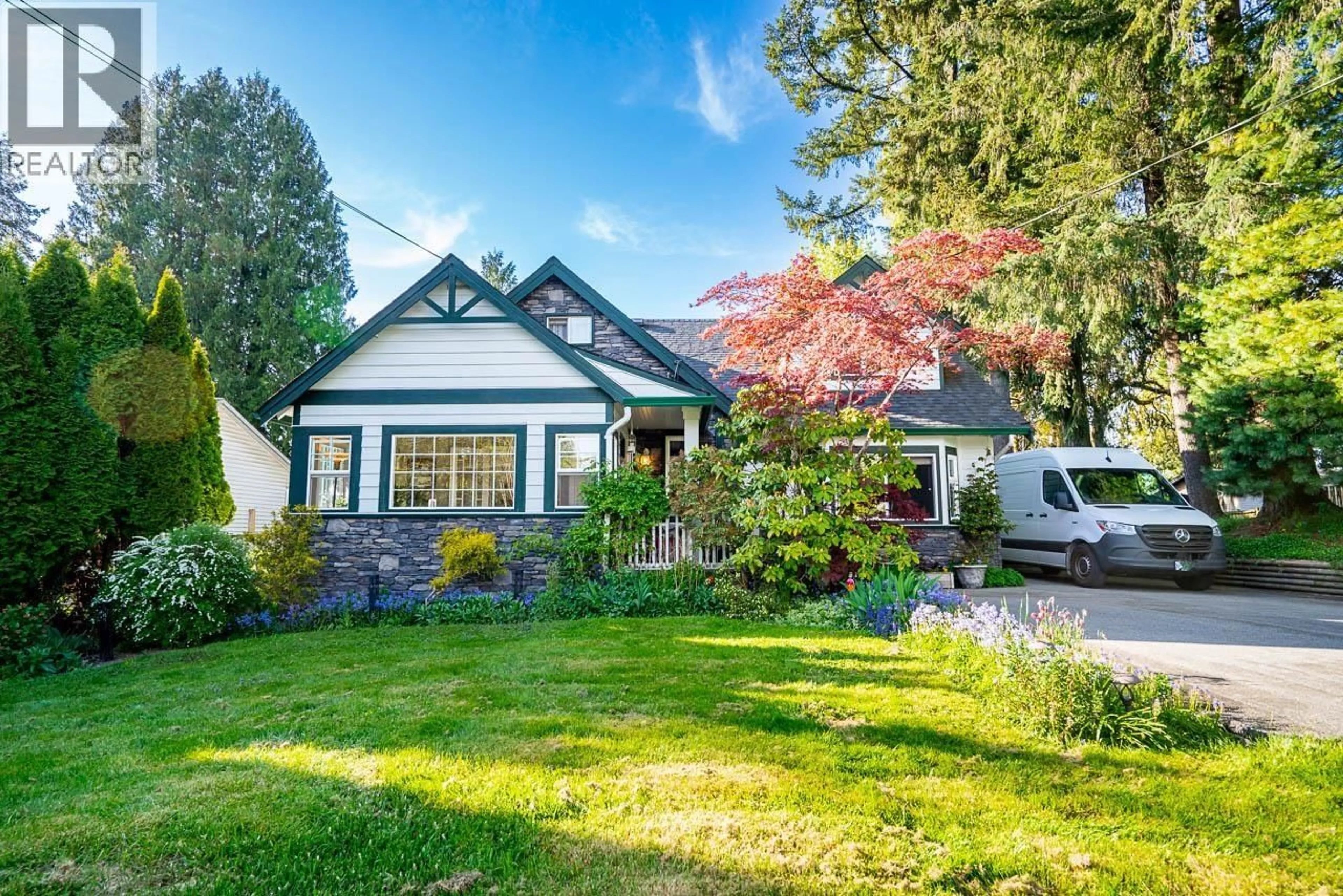 Home with vinyl exterior material, street for 20307 DITTON STREET, Maple Ridge British Columbia V2X1B7