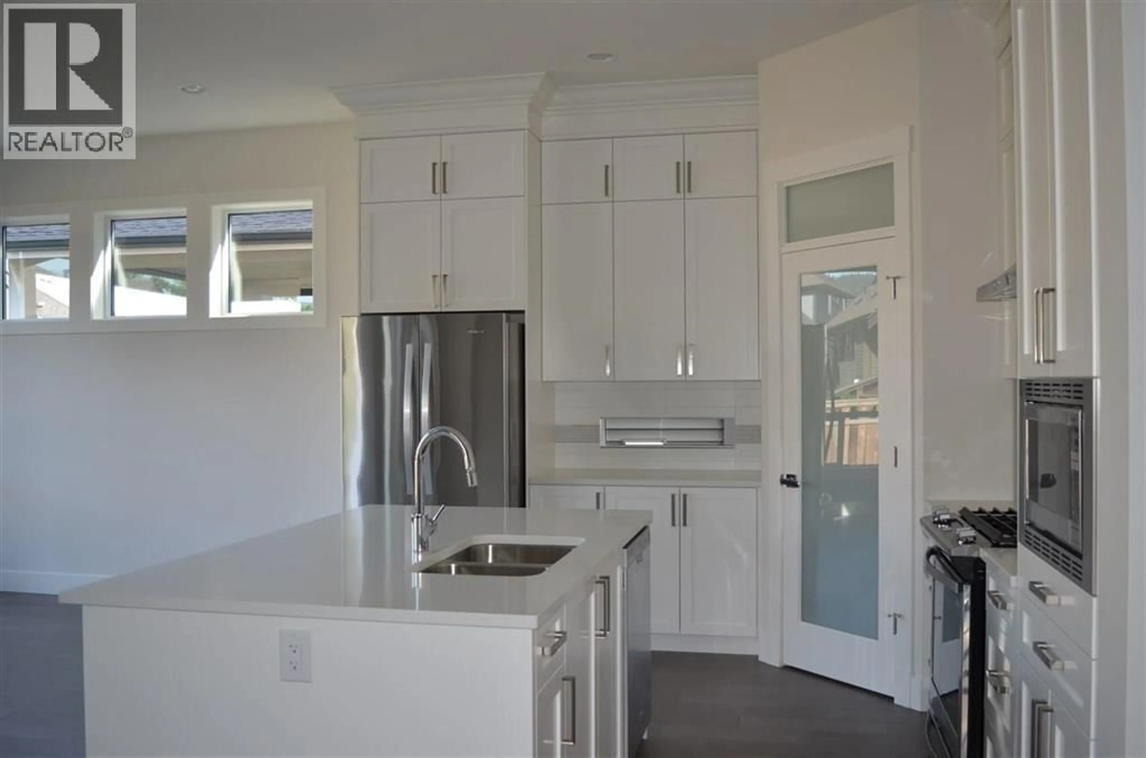 Open concept kitchen, ceramic/tile floor for 11036 BUCKERFIELD DRIVE, Maple Ridge British Columbia V2W1Z8