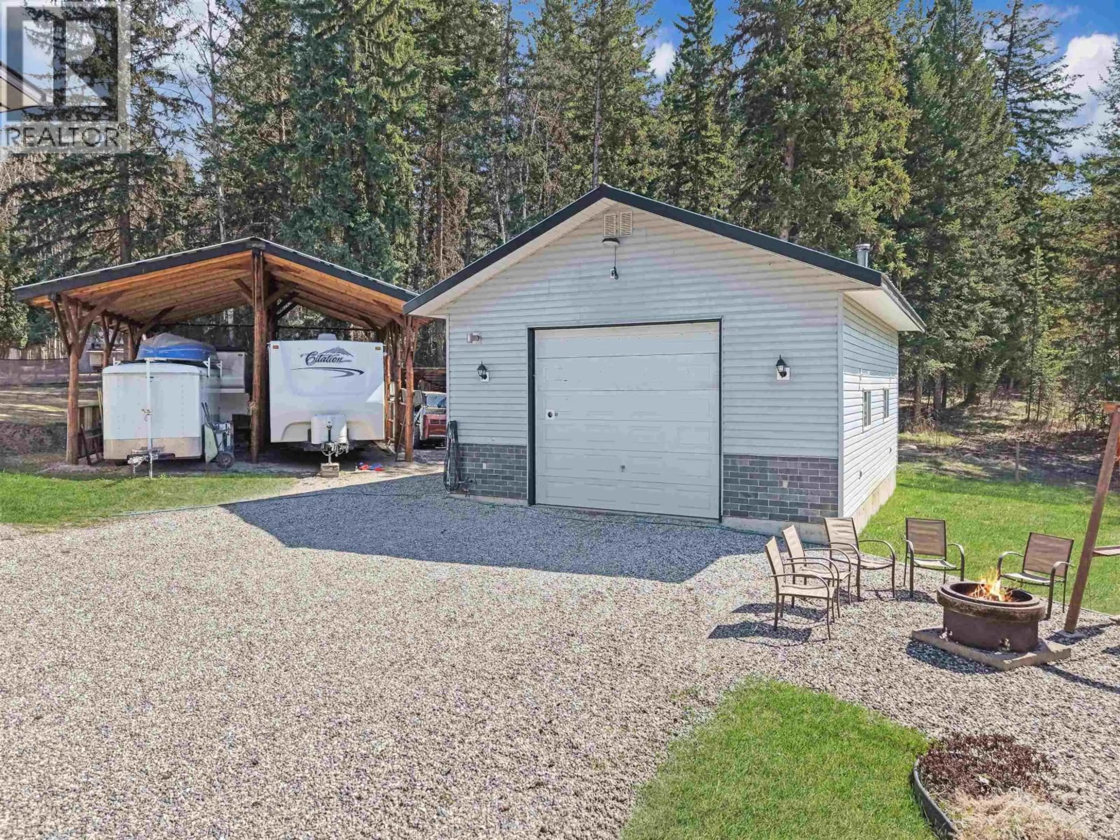 Indoor garage for 3479 LOLOFF ROAD, Quesnel British Columbia V2J6E5