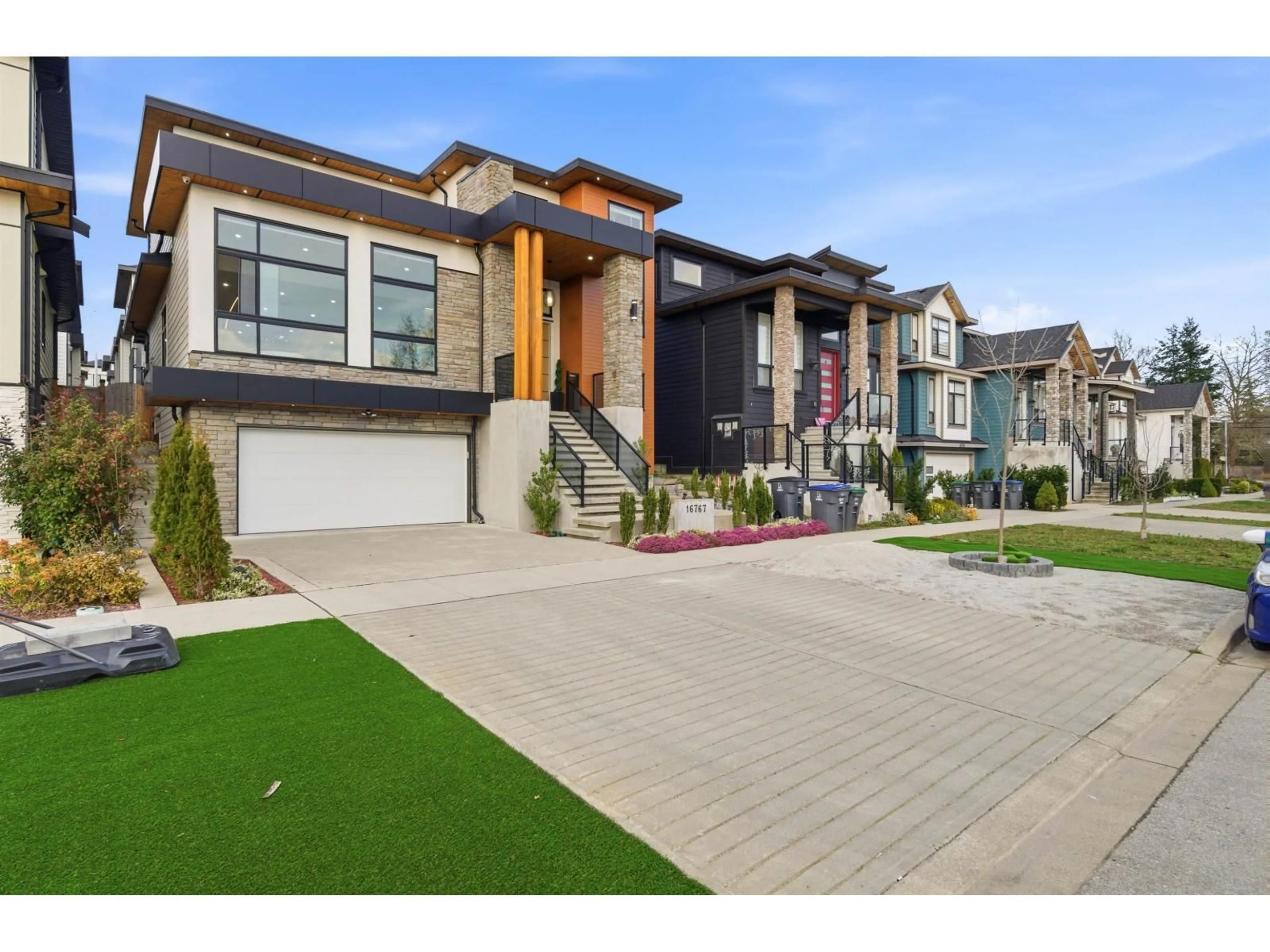 Unknown for 16767 18 AVENUE, Surrey British Columbia V3Z9X5