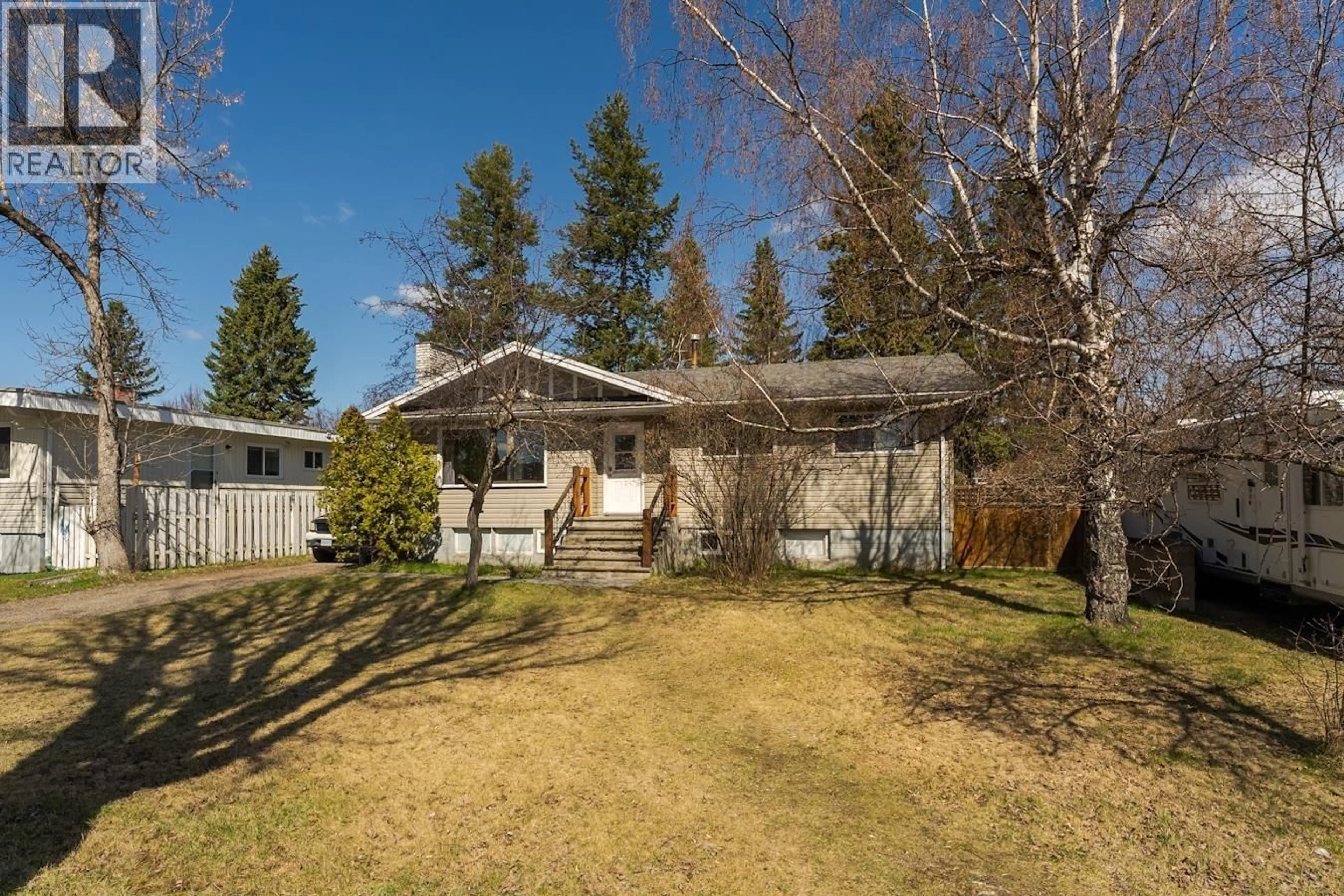 A pic from outside/outdoor area/front of a property/back of a property/a pic from drone, street for 116 MCKENZIE AVENUE, Prince George British Columbia V2L4N4