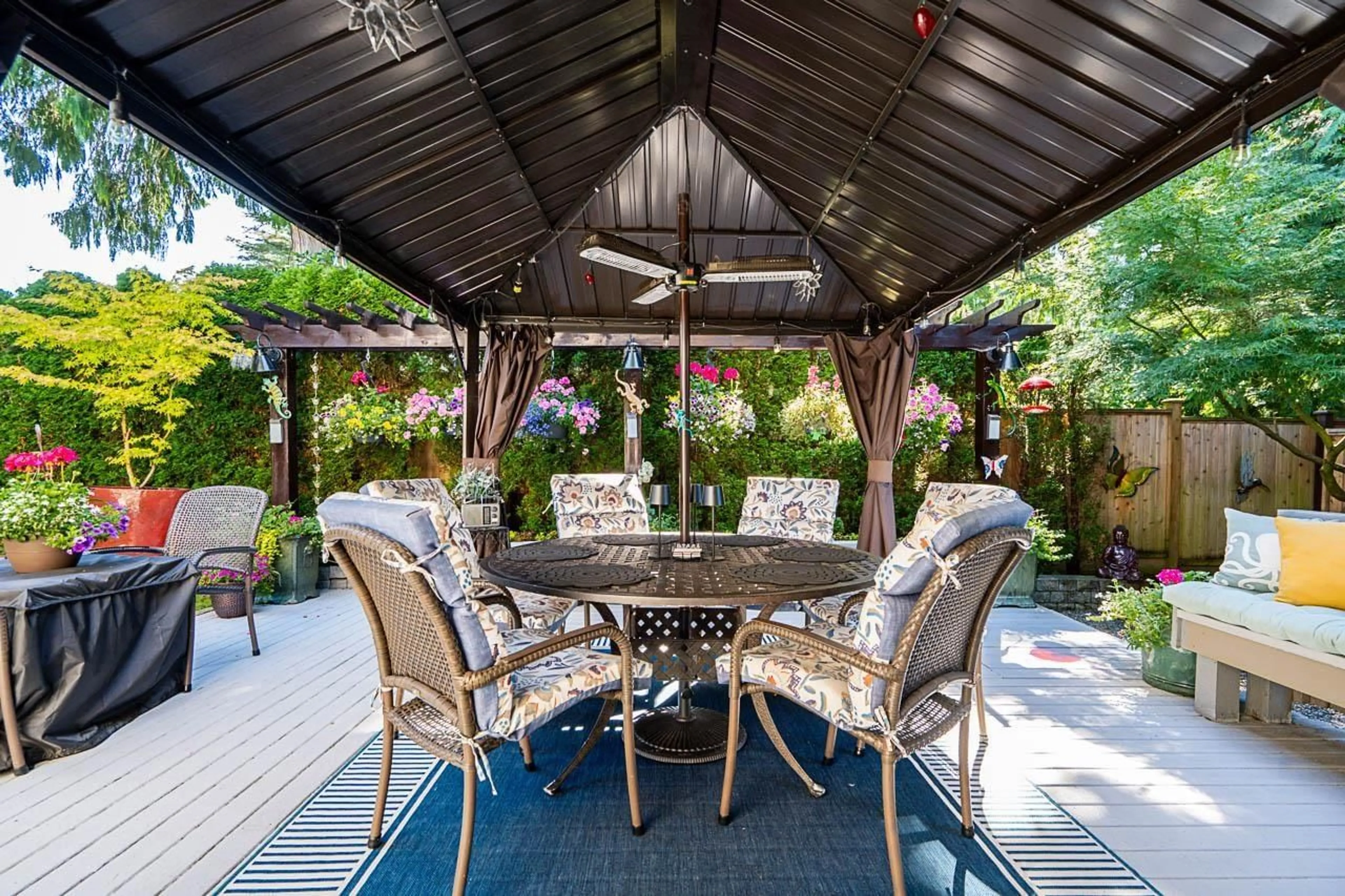 Patio, street for 1542 128 STREET, Surrey British Columbia V4A3T7