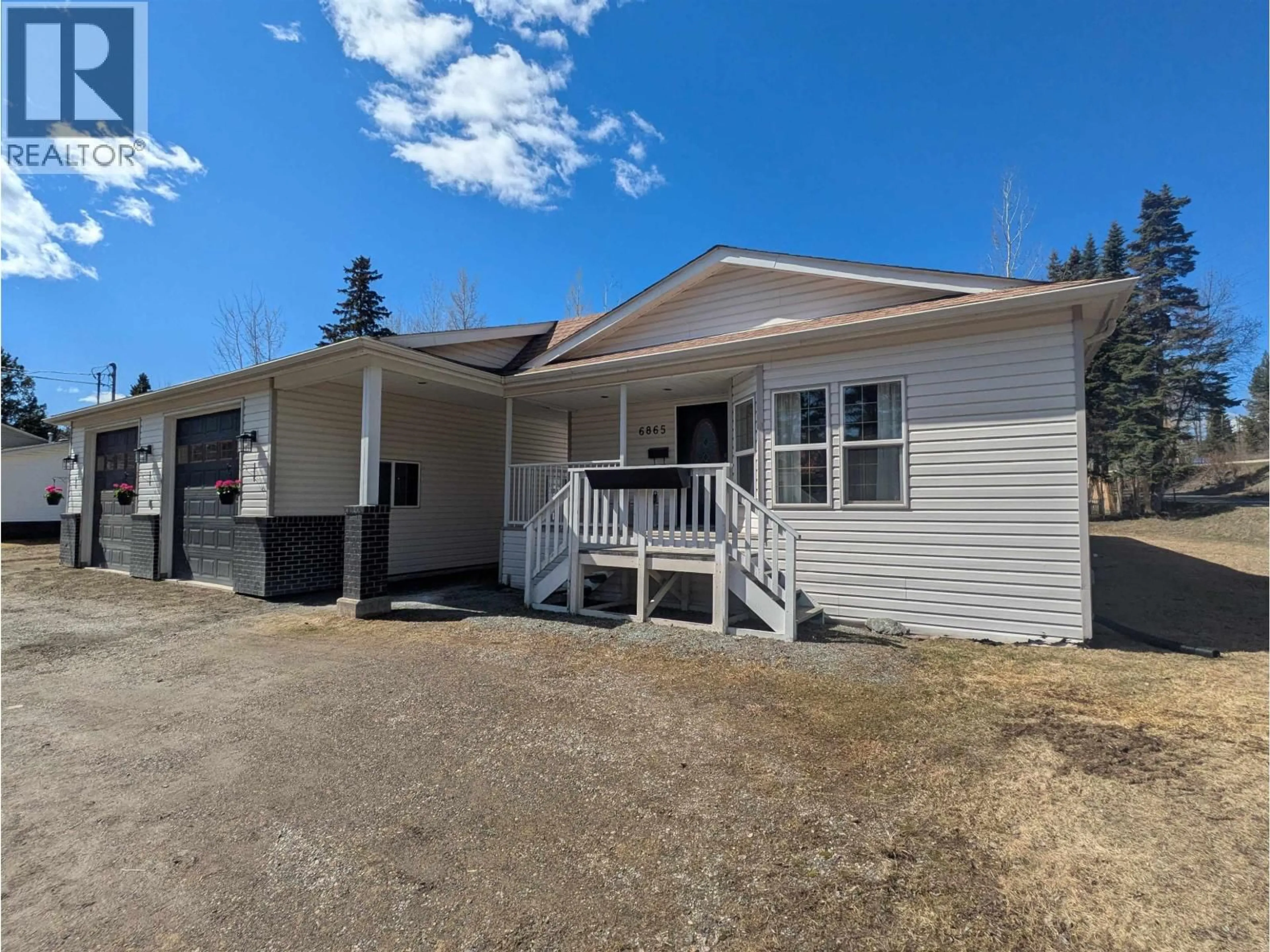 A pic from outside/outdoor area/front of a property/back of a property/a pic from drone, building for 6865 TONY ROAD, Prince George British Columbia V2N5P4