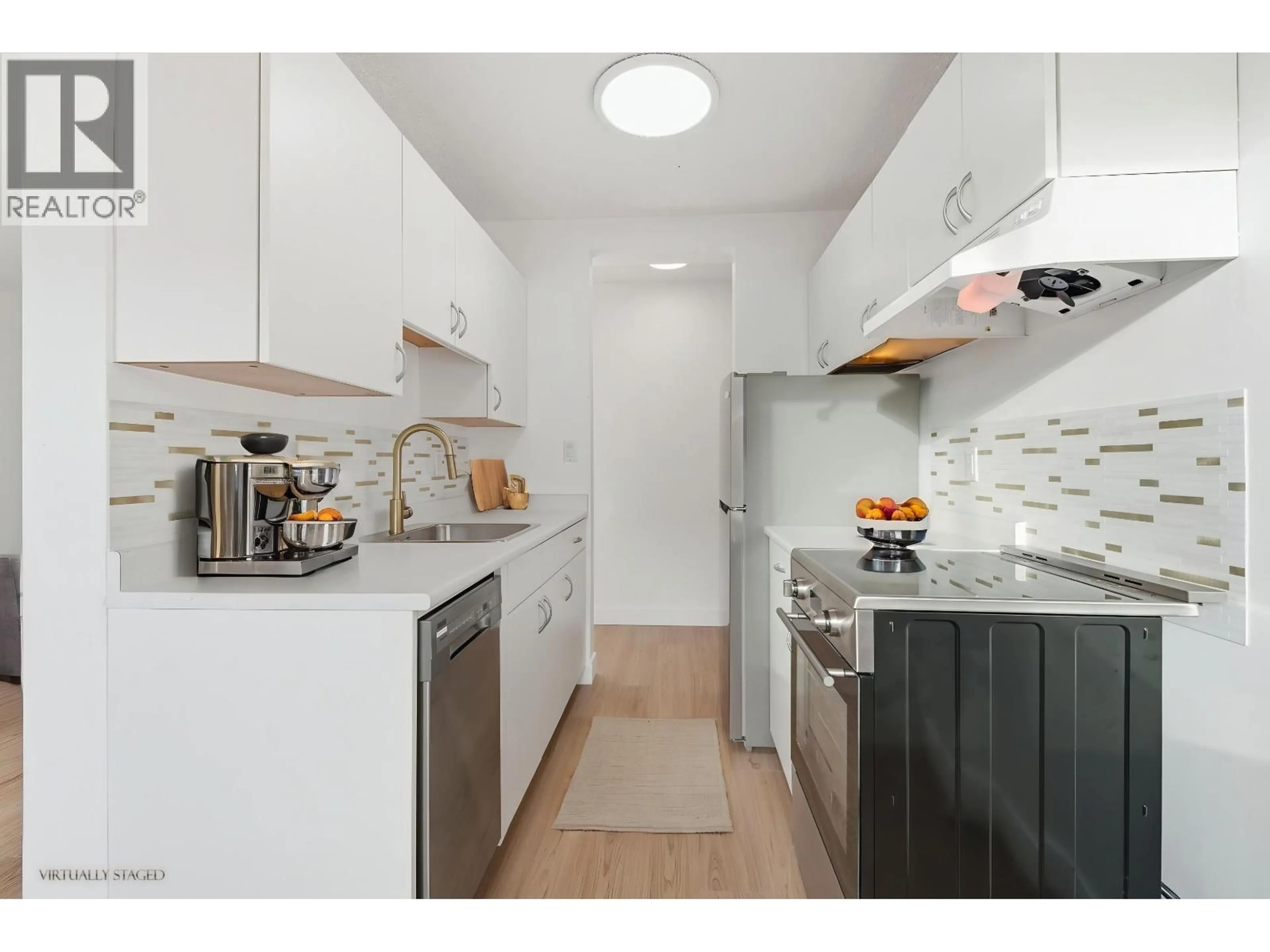 Standard kitchen, unknown for 407 - 145 ST. GEORGES AVENUE, North Vancouver British Columbia V7L3G8