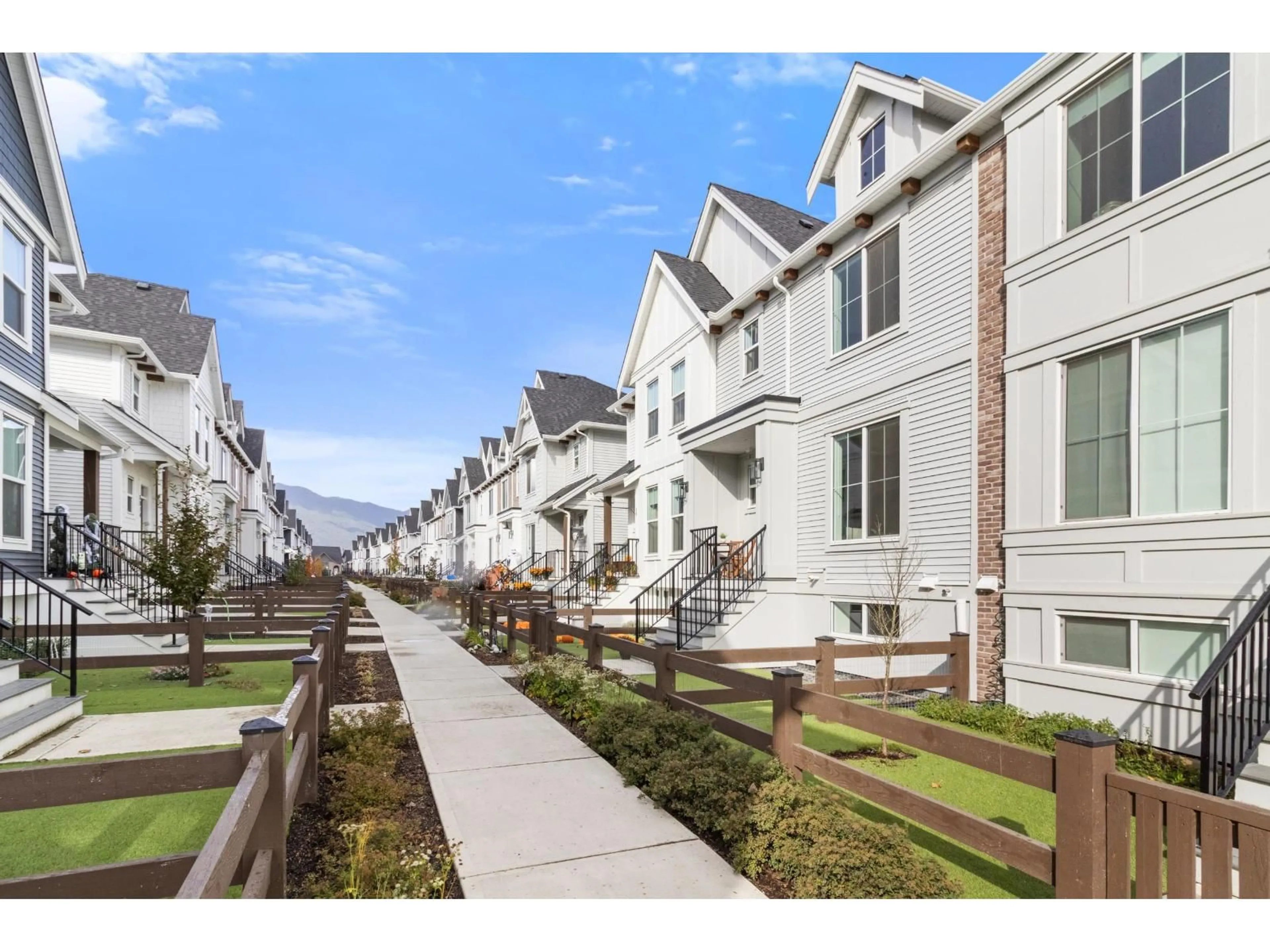 Patio, street for 8227 FOXFERN ROAD, Chilliwack British Columbia V2R6H9