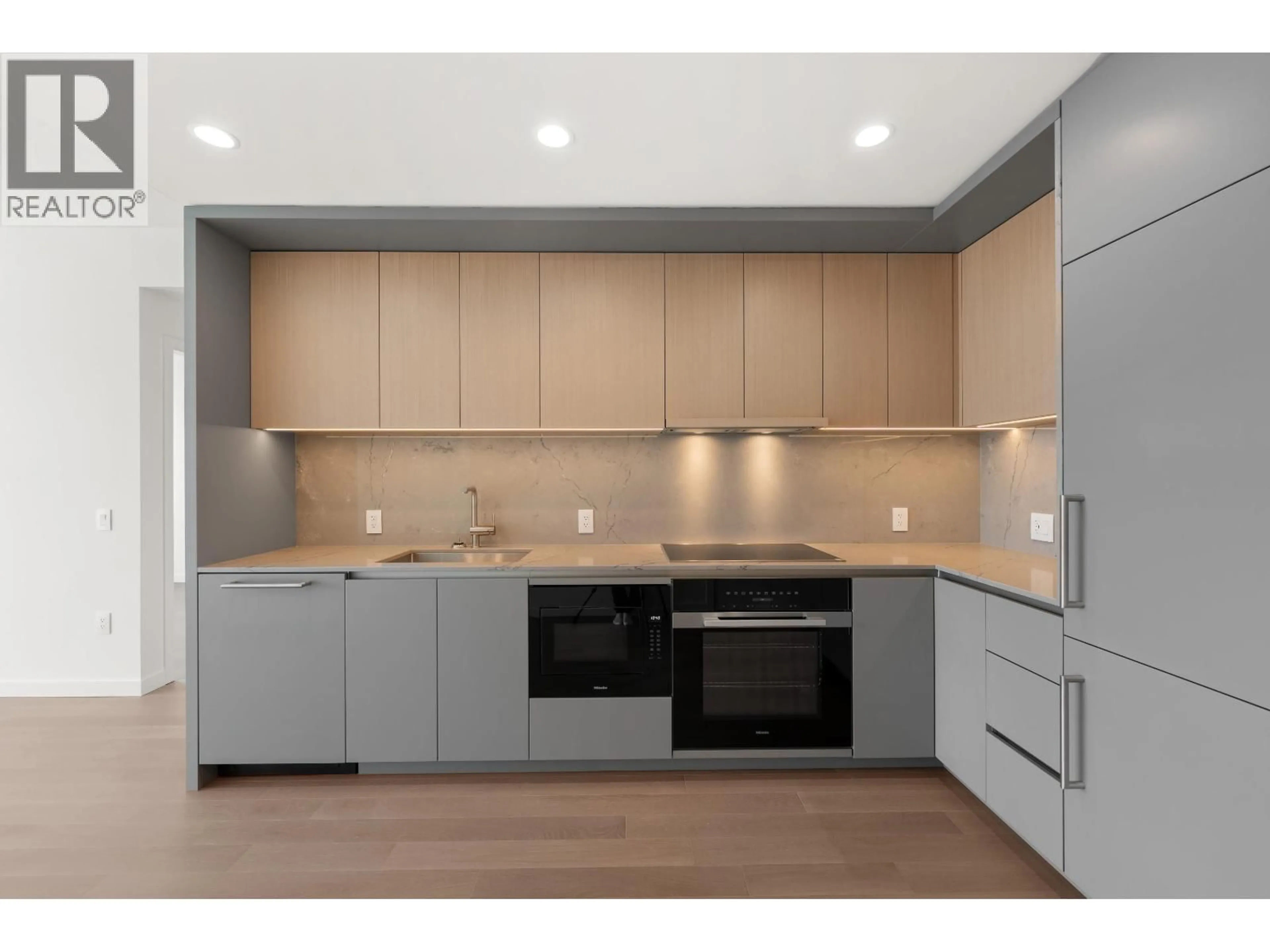 Unknown for 511/ - 3963 UPLANDS WAY, West Vancouver British Columbia V7S0B6