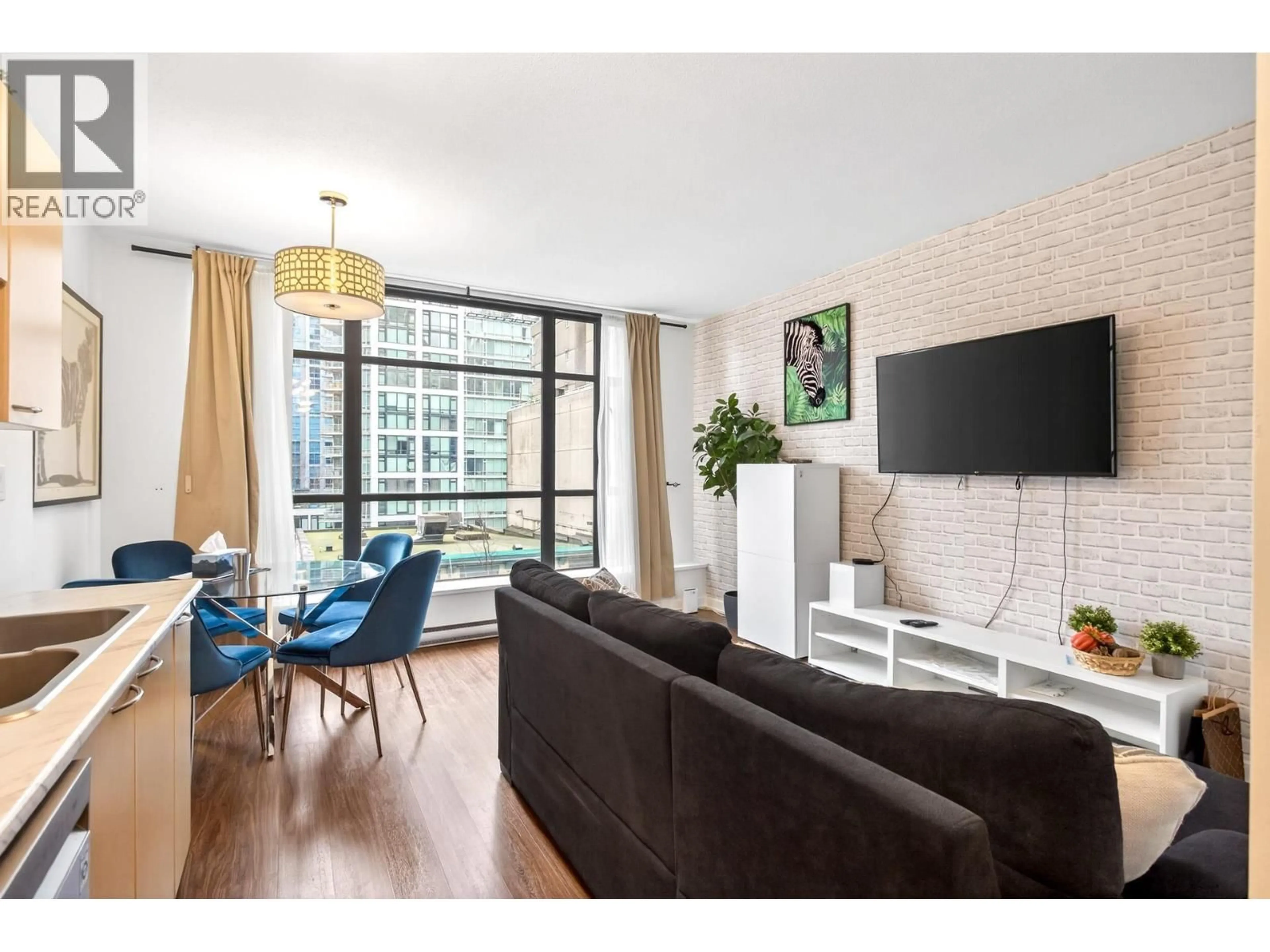 Living room with furniture, unknown for 507 - 1249 GRANVILLE STREET, Vancouver British Columbia V6Z1M5