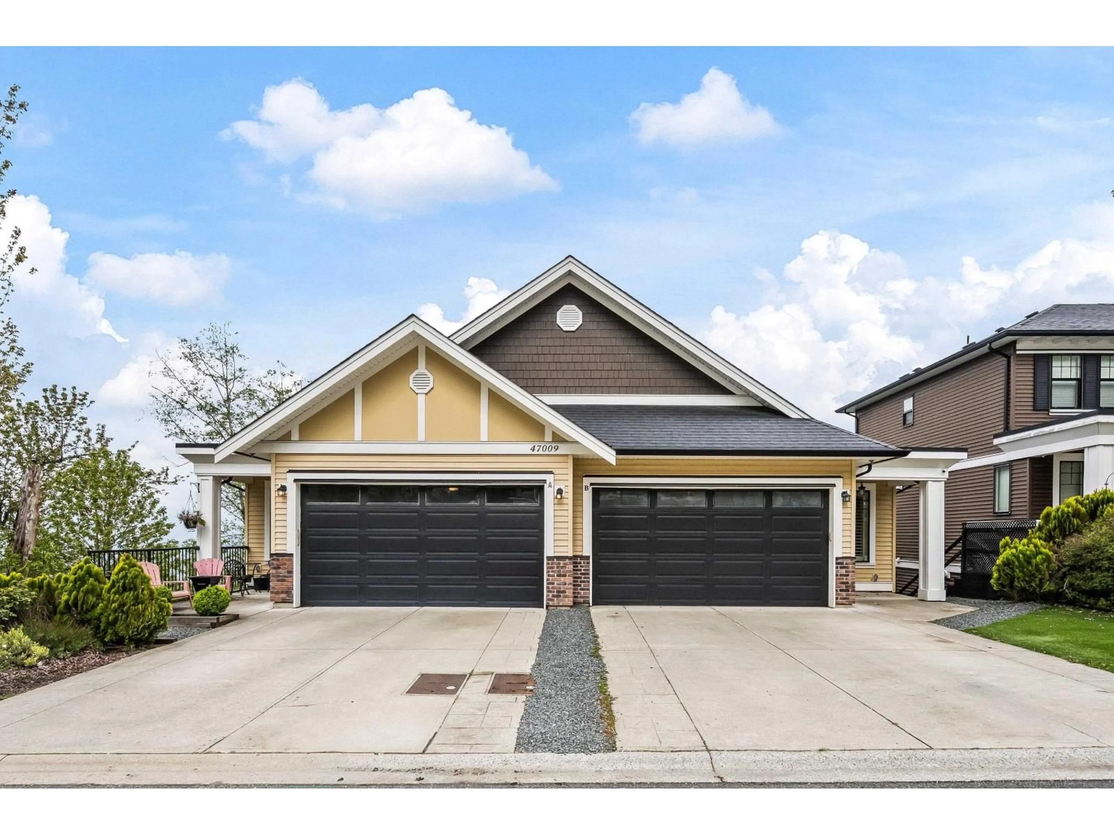 Home with vinyl exterior material, street for B - 47009 SYLVAN DRIVE, Chilliwack British Columbia V2R0X2