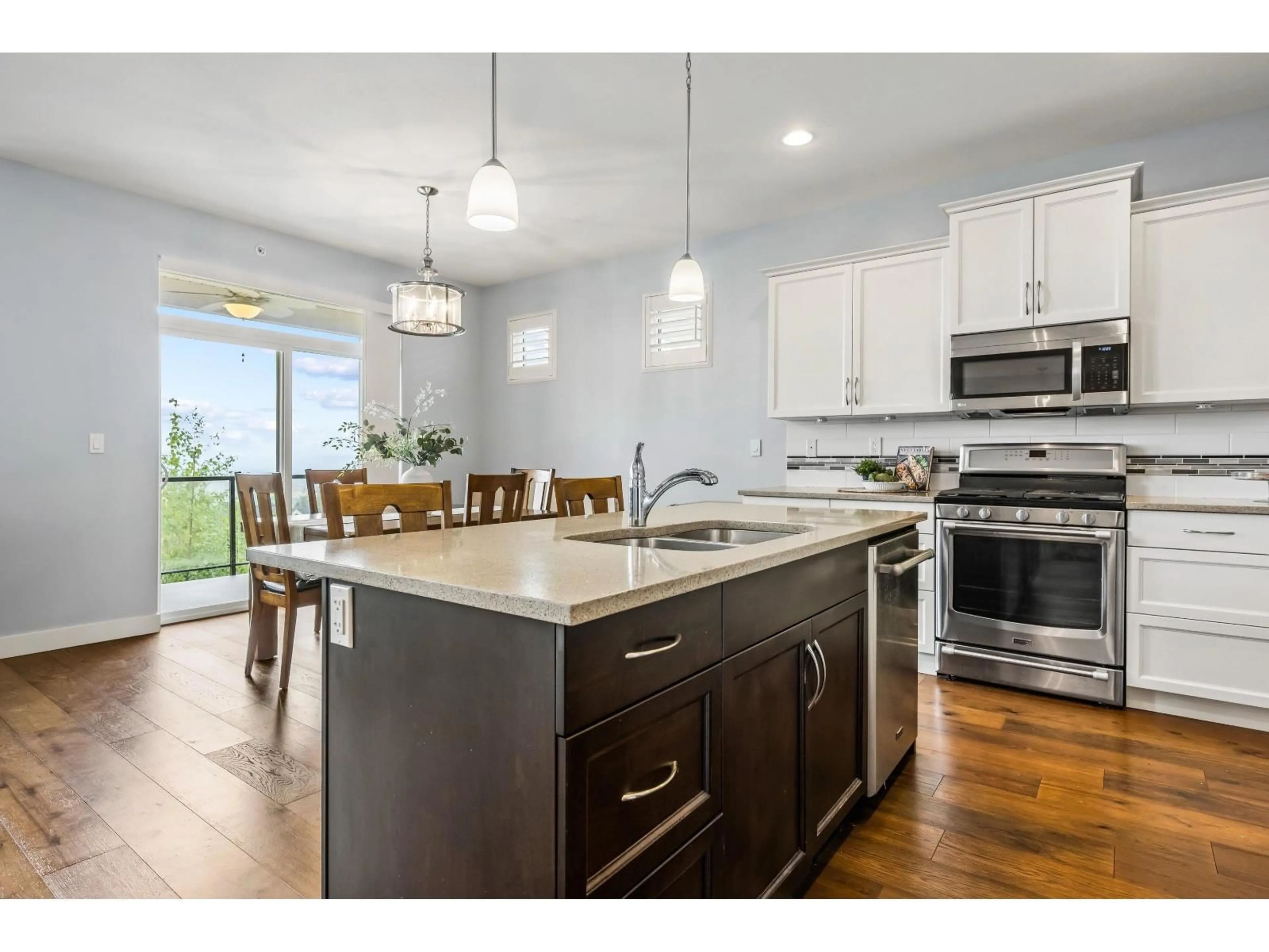 Open concept kitchen, unknown for B - 47009 SYLVAN DRIVE, Chilliwack British Columbia V2R0X2