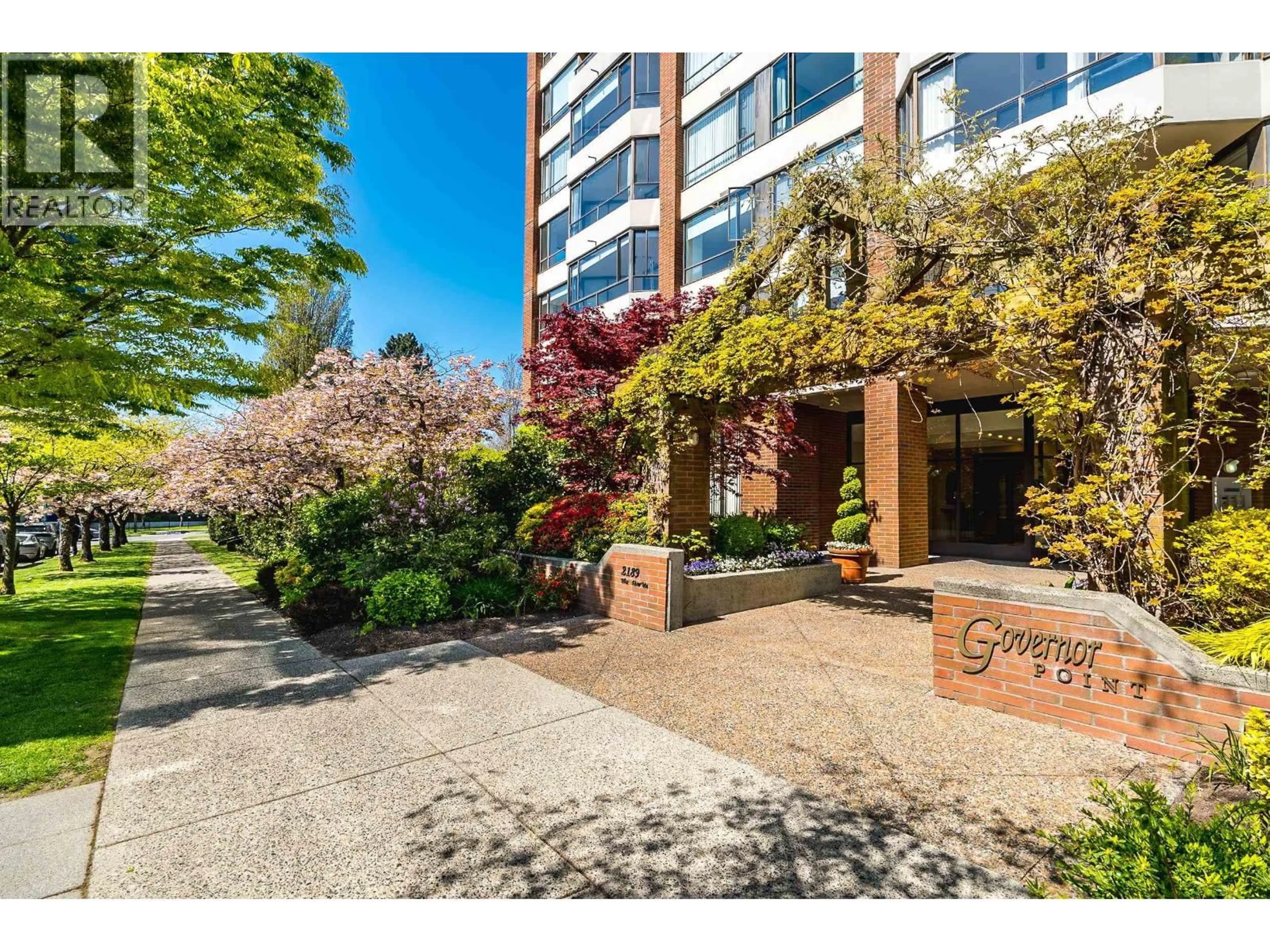 Unknown for 302 - 2189 42ND AVENUE, Vancouver British Columbia V6M2B7