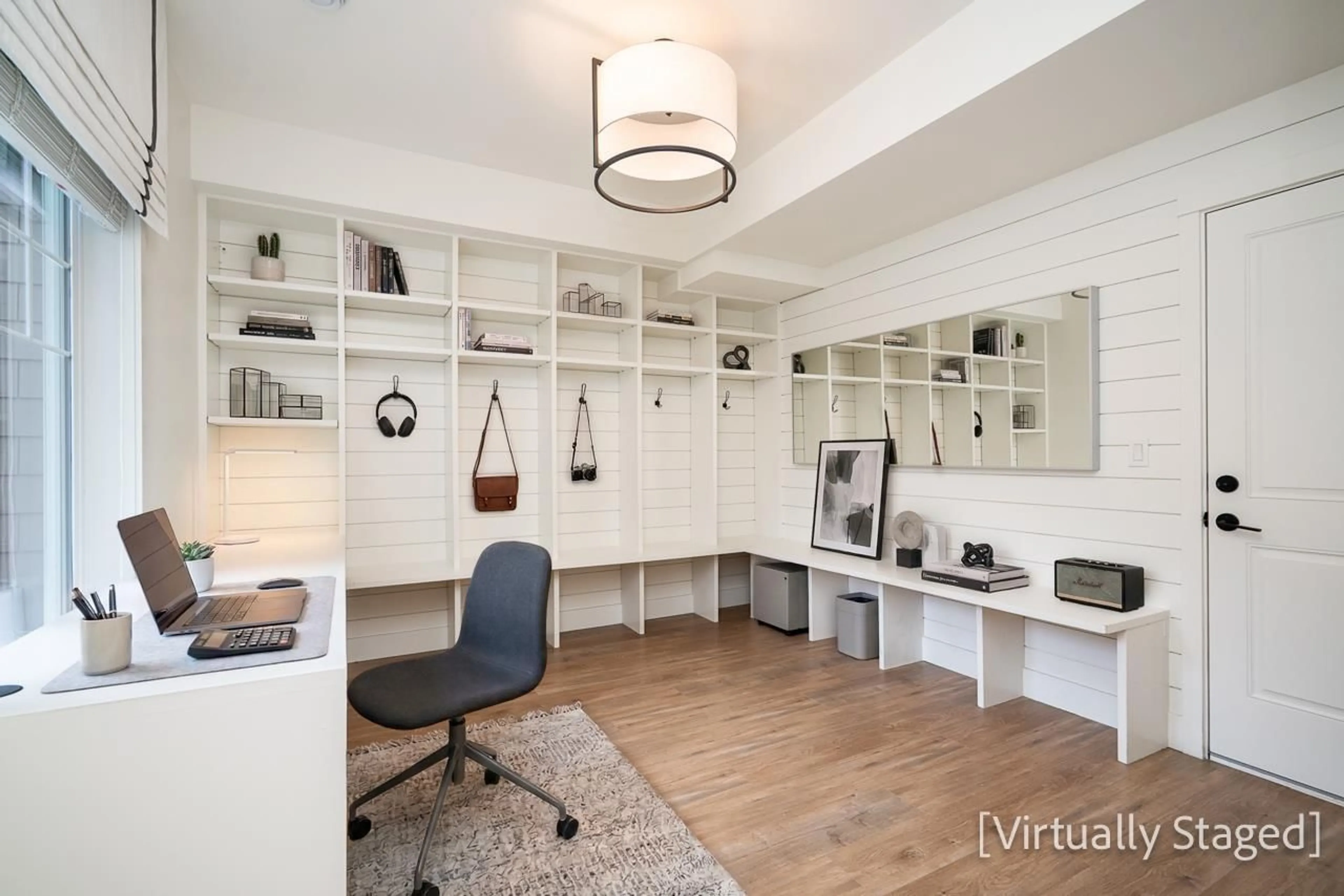 Indoor entryway for 66 - 14541 WINTER CRESCENT, Surrey British Columbia V4P0G5