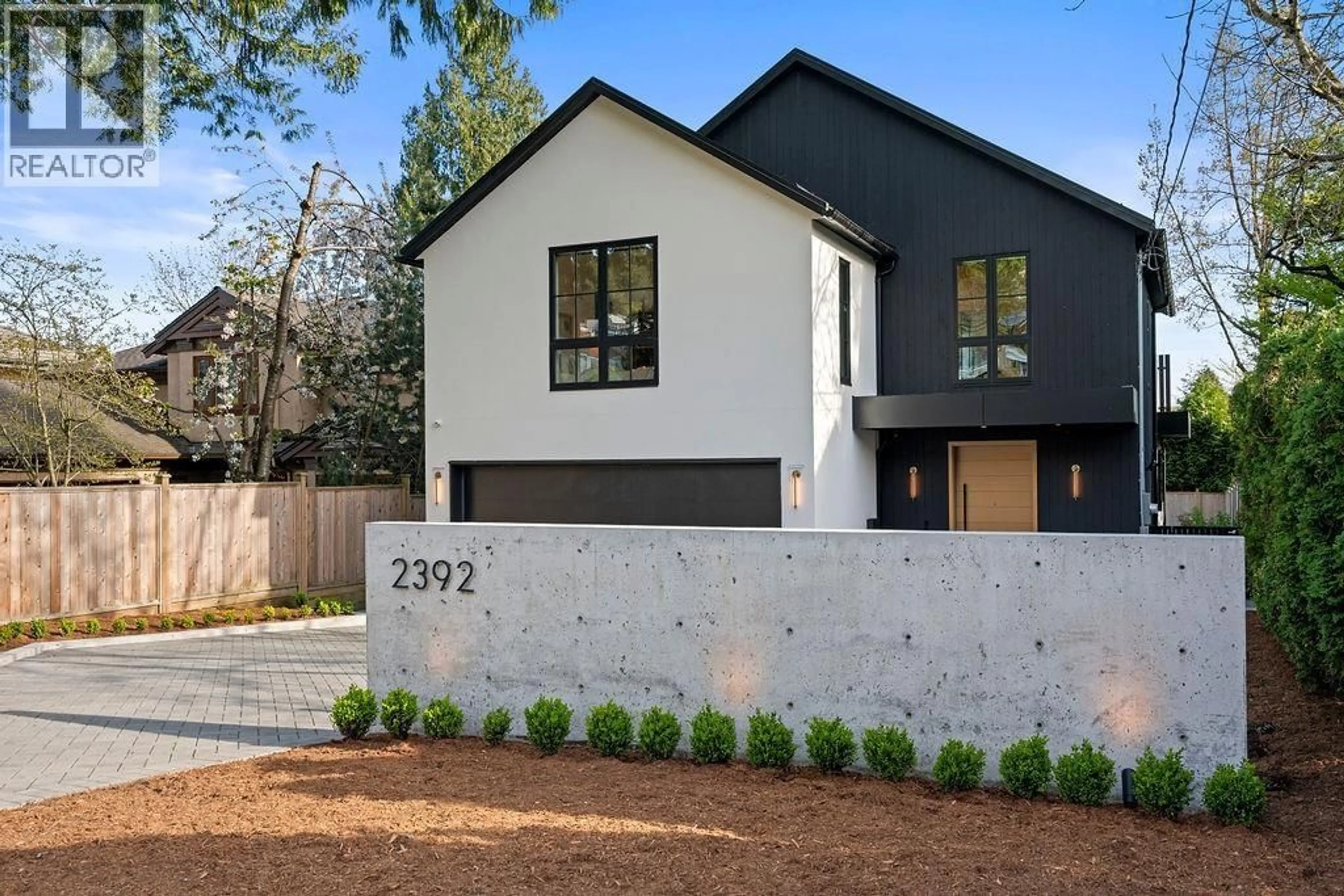 Home with brick exterior material, street for 2392 LAWSON AVENUE, West Vancouver British Columbia V7V2E6