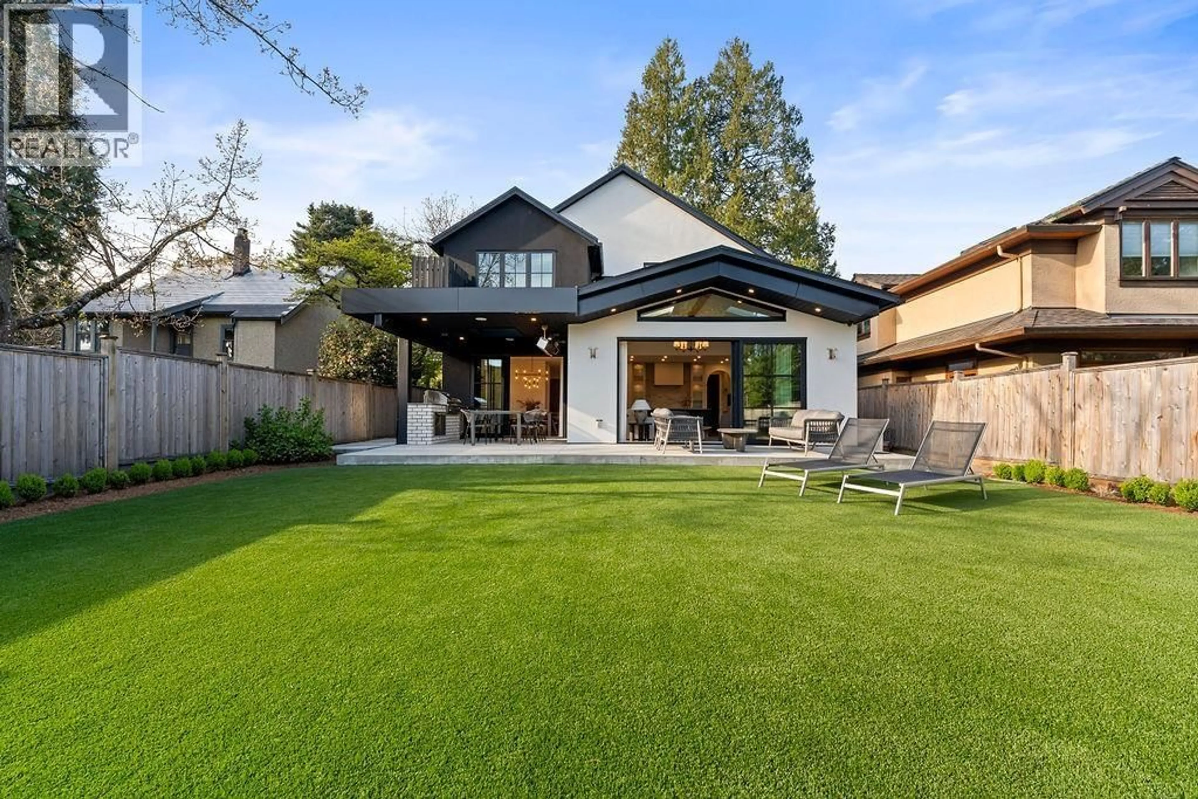 Home with brick exterior material, street for 2392 LAWSON AVENUE, West Vancouver British Columbia V7V2E6