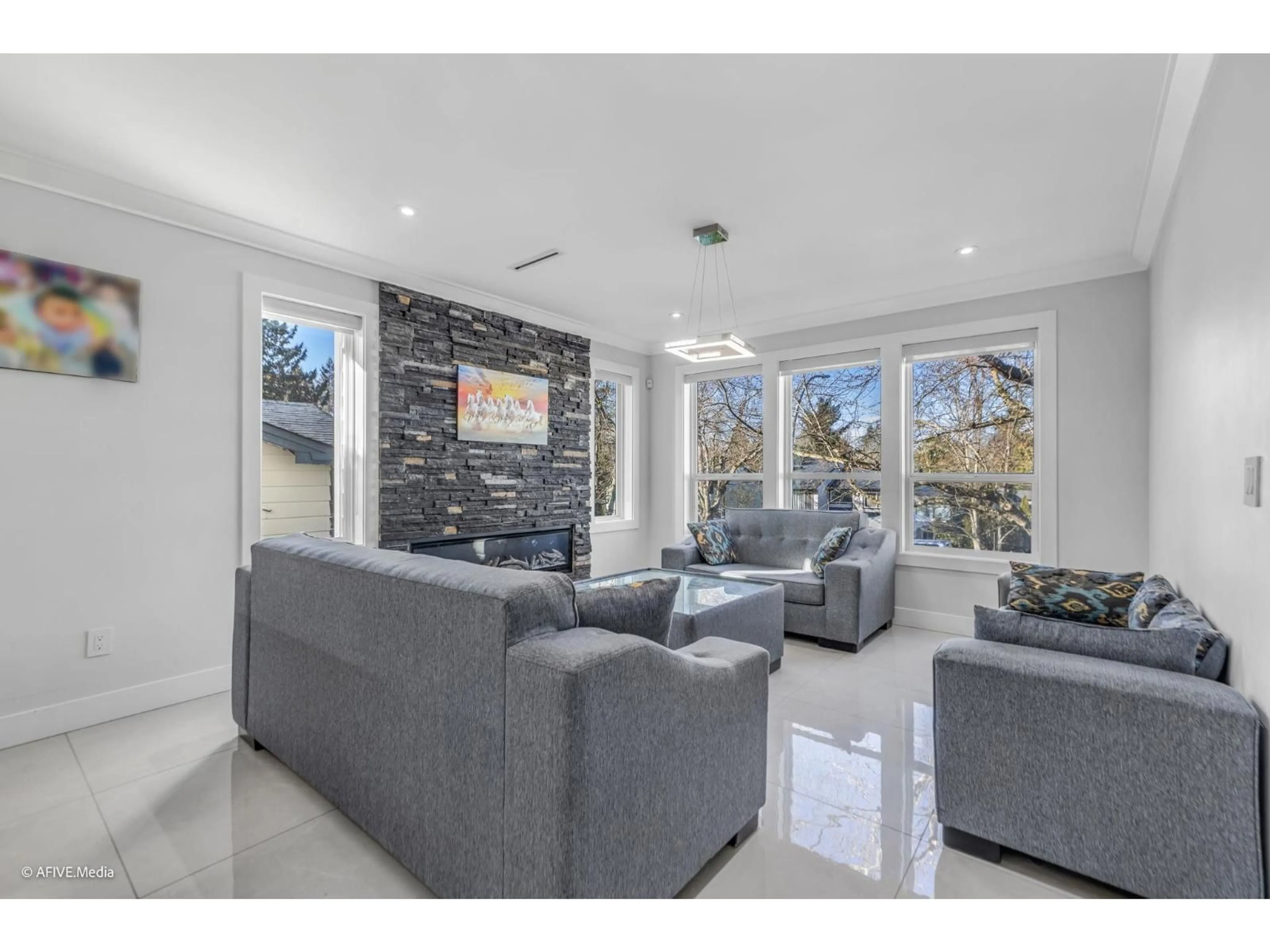 Living room with furniture, unknown for 17268 61A AVENUE, Surrey British Columbia V3S4V7