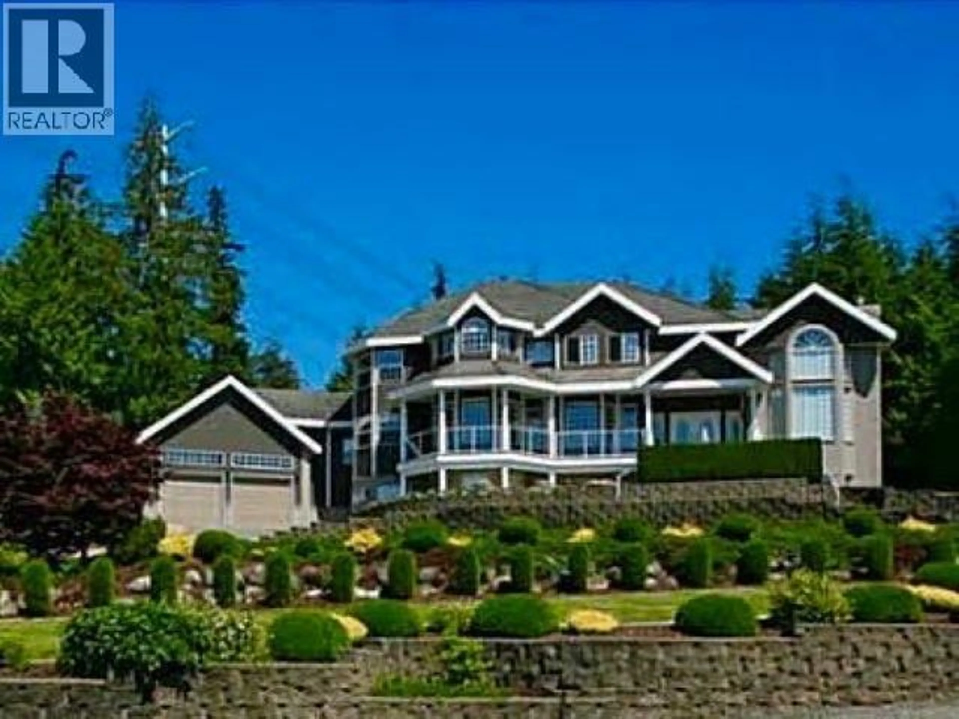 Home with vinyl exterior material, unknown for 127 HEMLOCK DRIVE, Anmore British Columbia V3H4W9