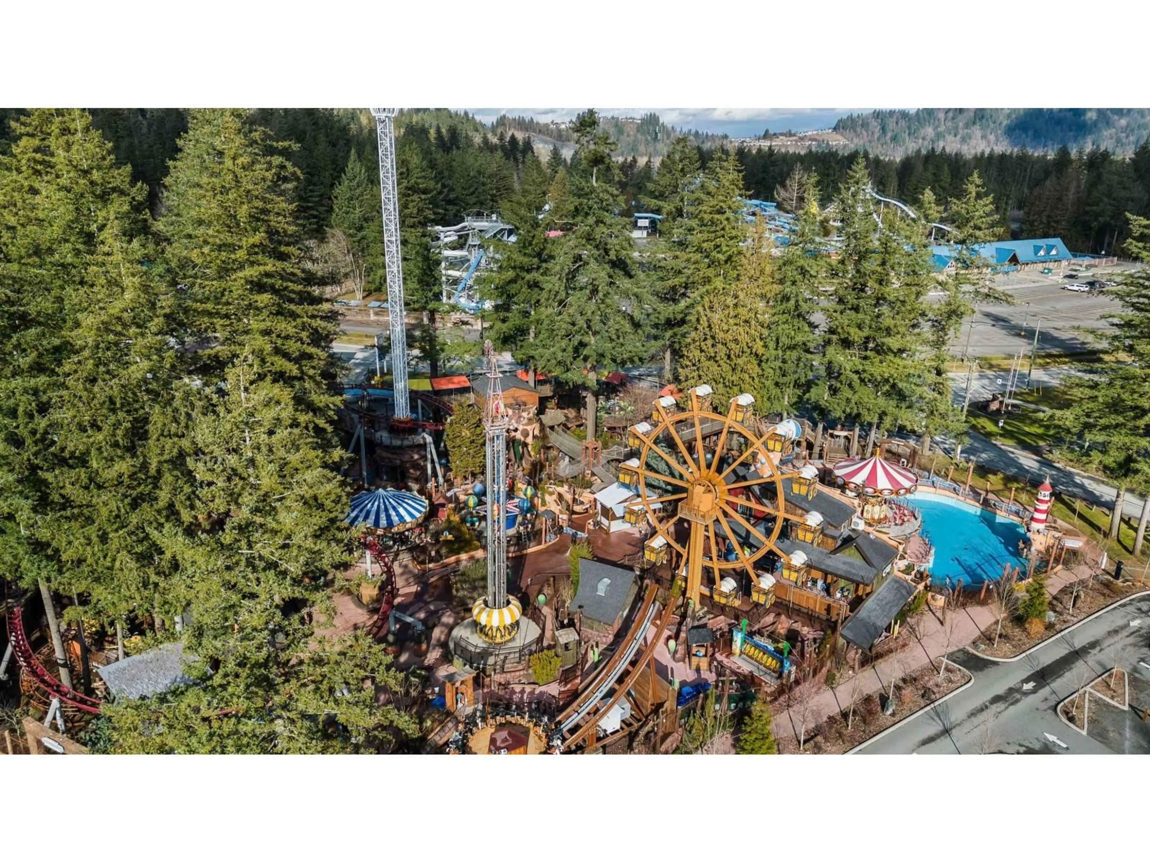 A pic from outside/outdoor area/front of a property/back of a property/a pic from drone, mountain view for 217 LAKESHORE DRIVE, Cultus Lake British Columbia V2R5A1